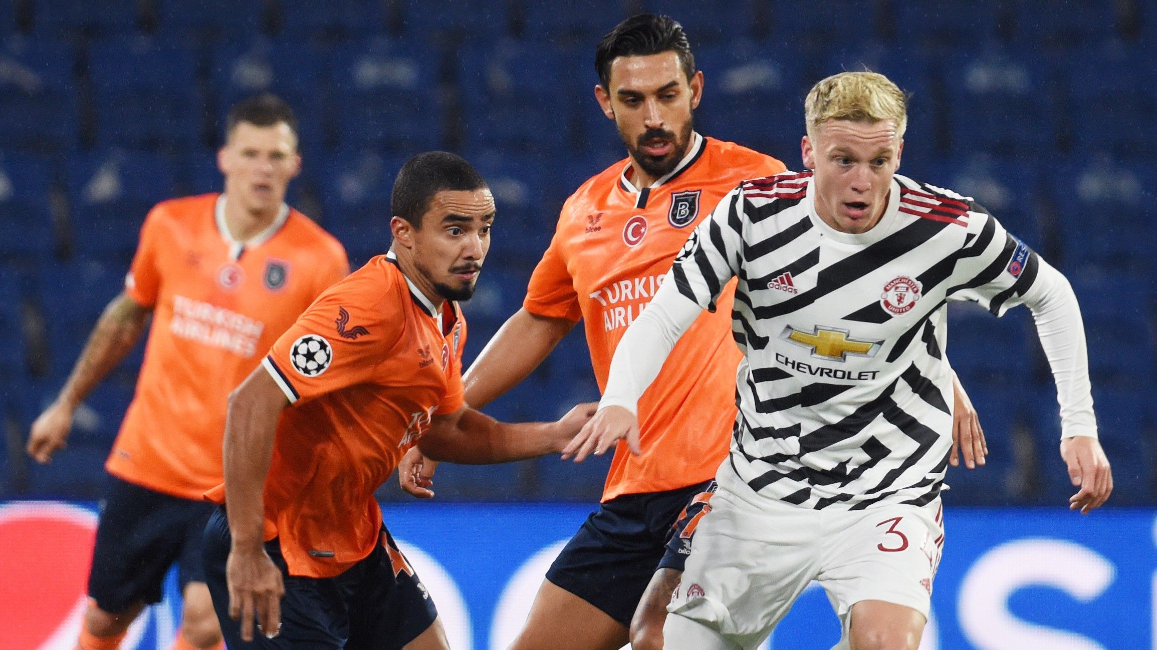 Istanbul BB Manchester United