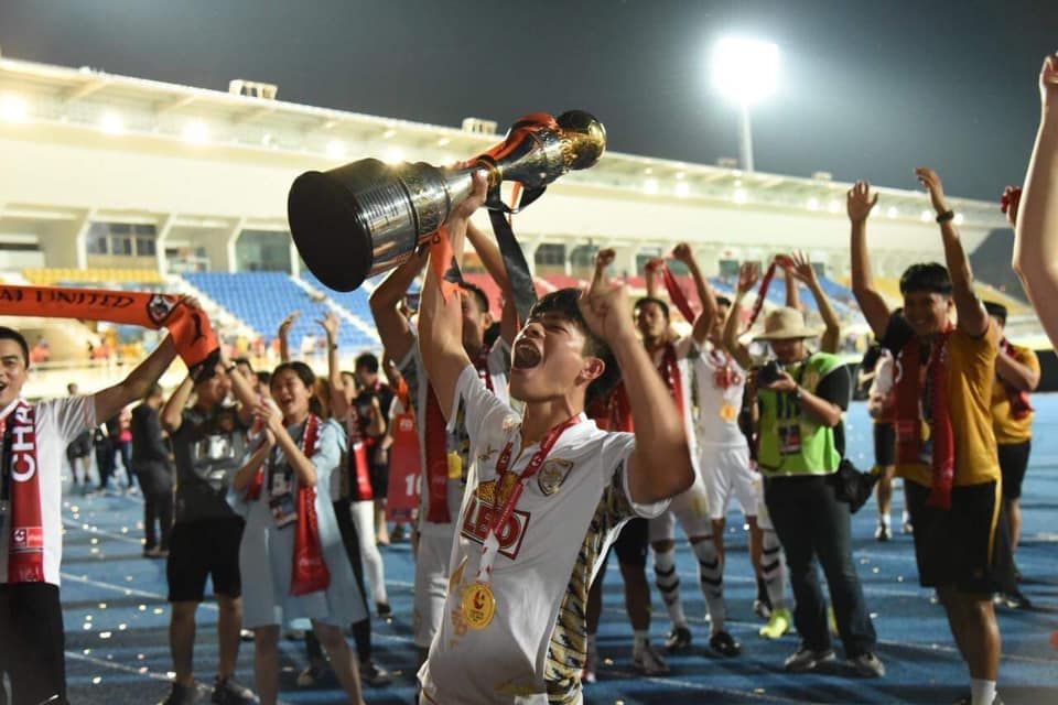 เอกนิษฐ์ ปัญญา