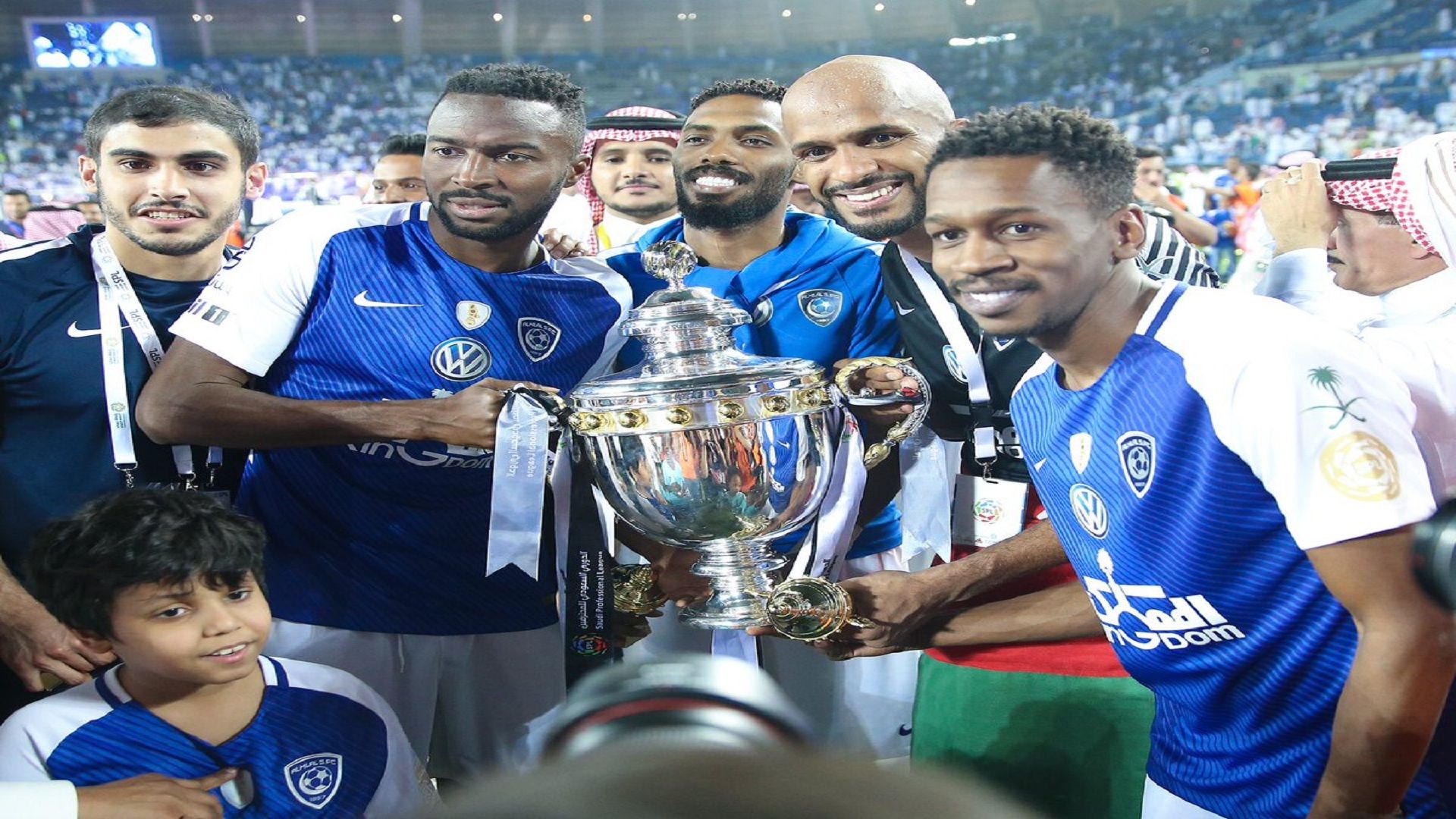 احتفال الهلال بالدوري 6