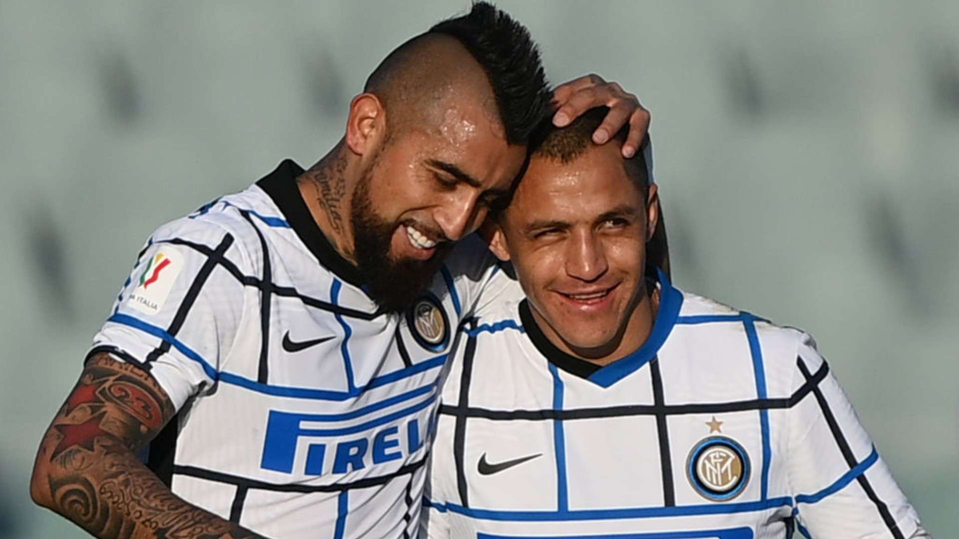 Vidal y Alexis en el inter
