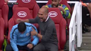 Mikel Arteta celebration screengrab