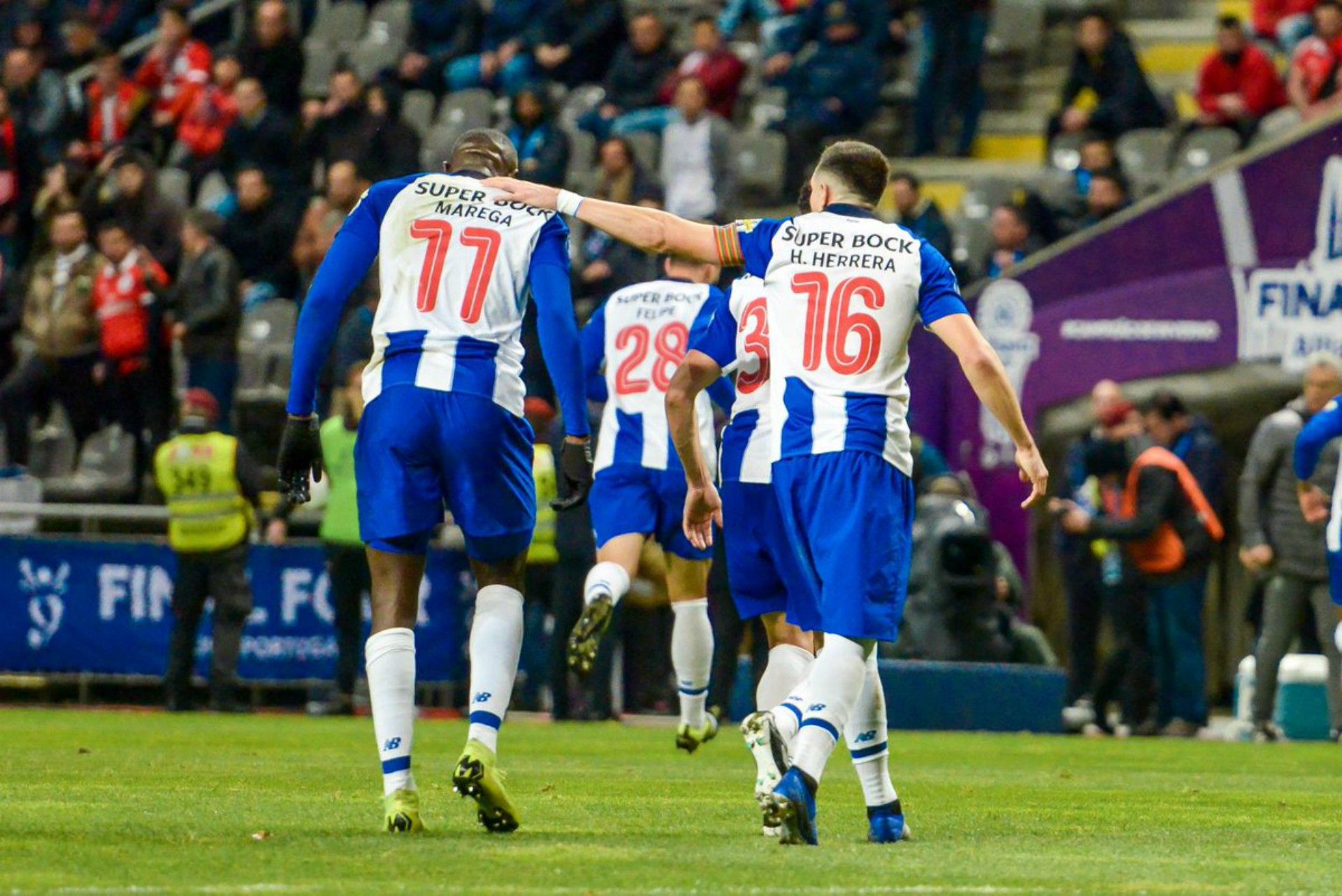 Porto Benfica Héctor Herrera