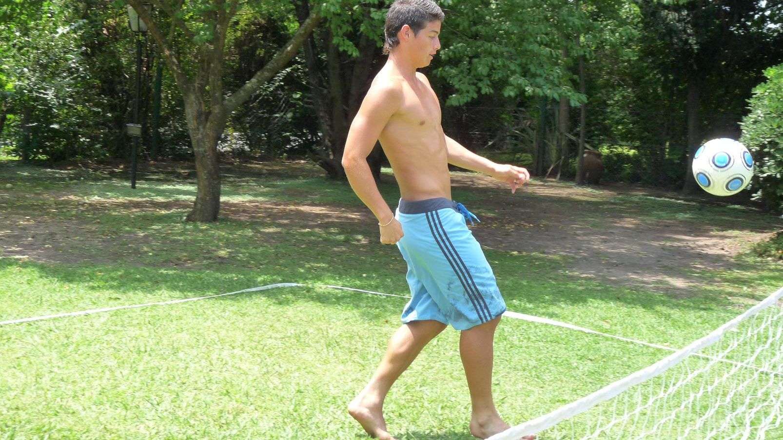 James Rodriguez Banfield 070219