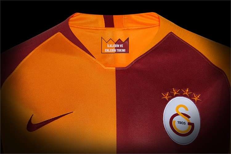Galatasaray 2018-19 home kit