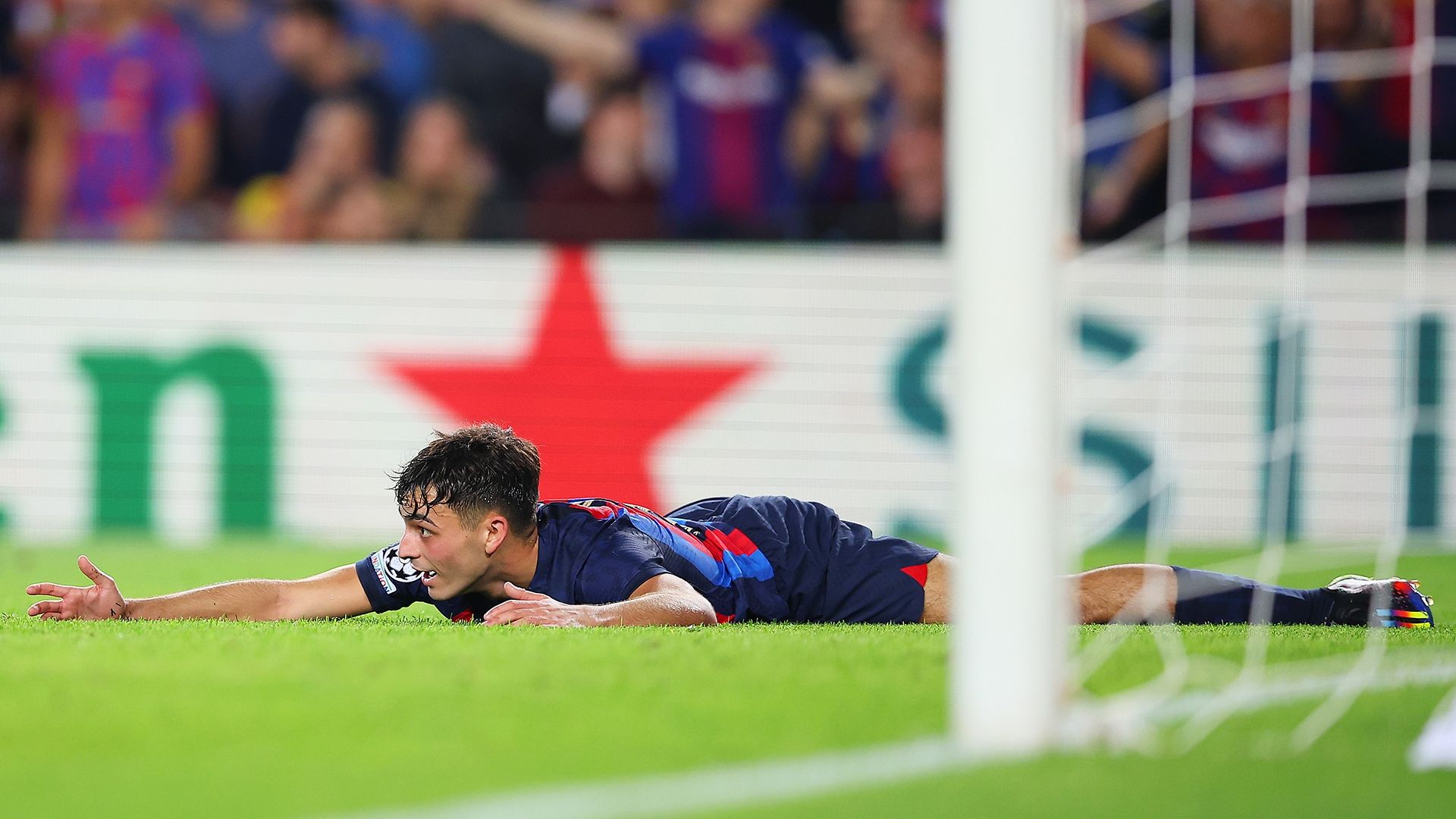 Pedri Barcelona 2022-23