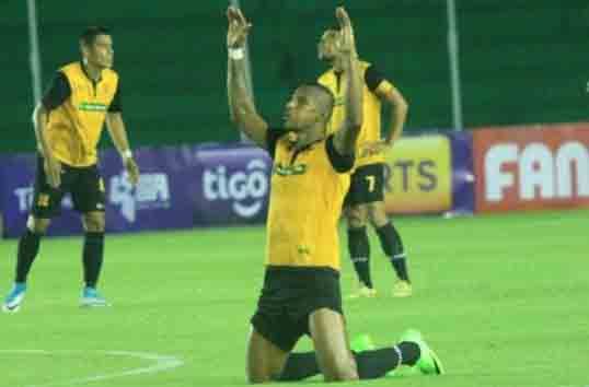 Jefferson Tavares, destroyers