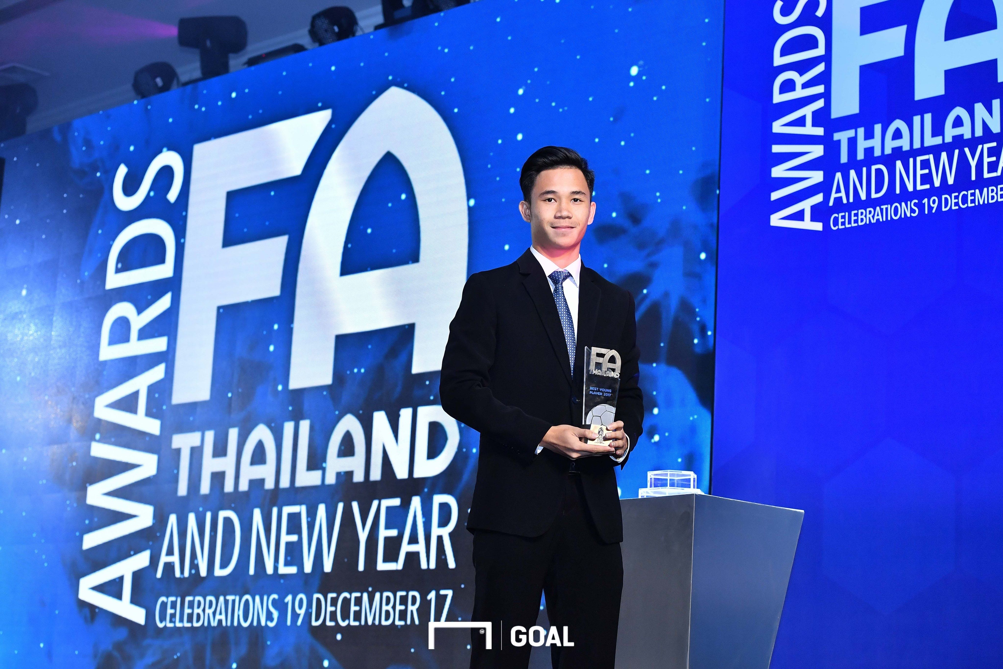 สุภโชค สารชาติ