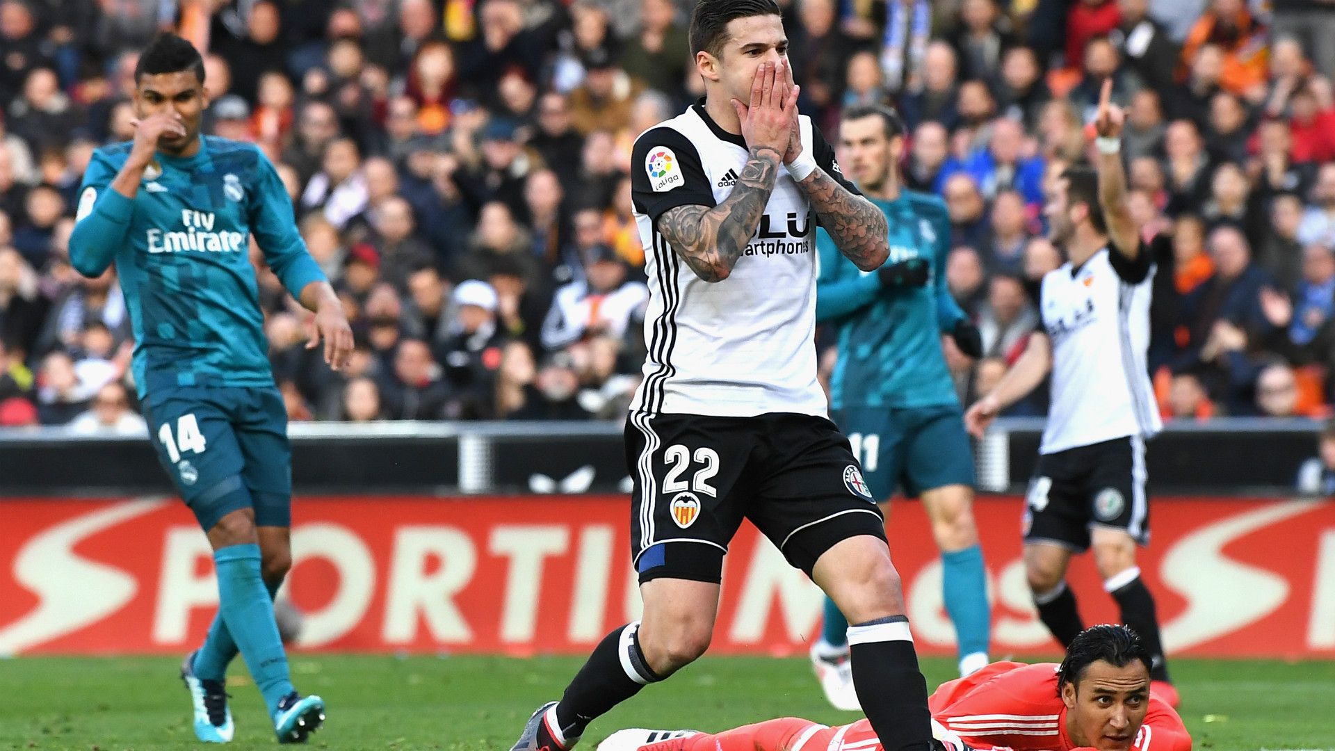 SANTI MINA VALENCIA REAL MADRID LALIGA