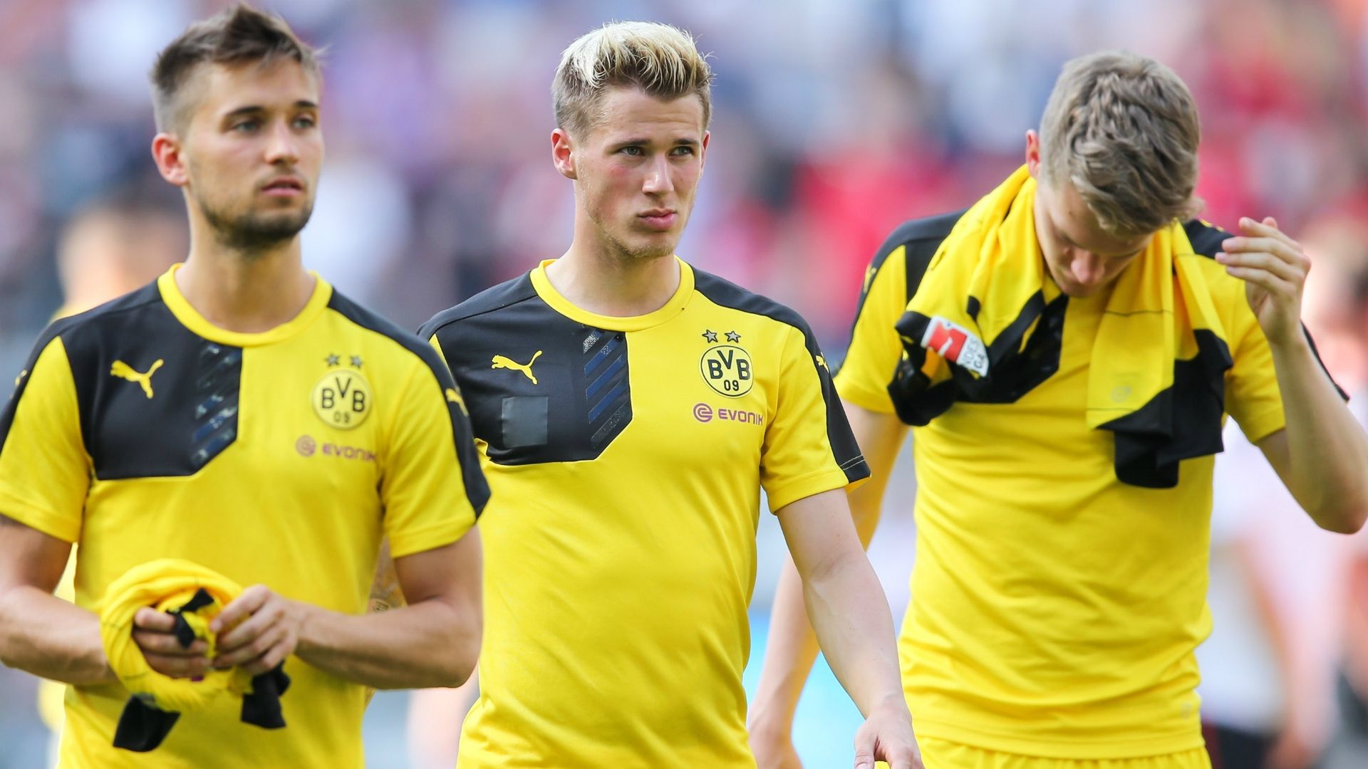 Erik Durm Moritz Leitner Matthias Ginter Borussia Dortmund BVB
