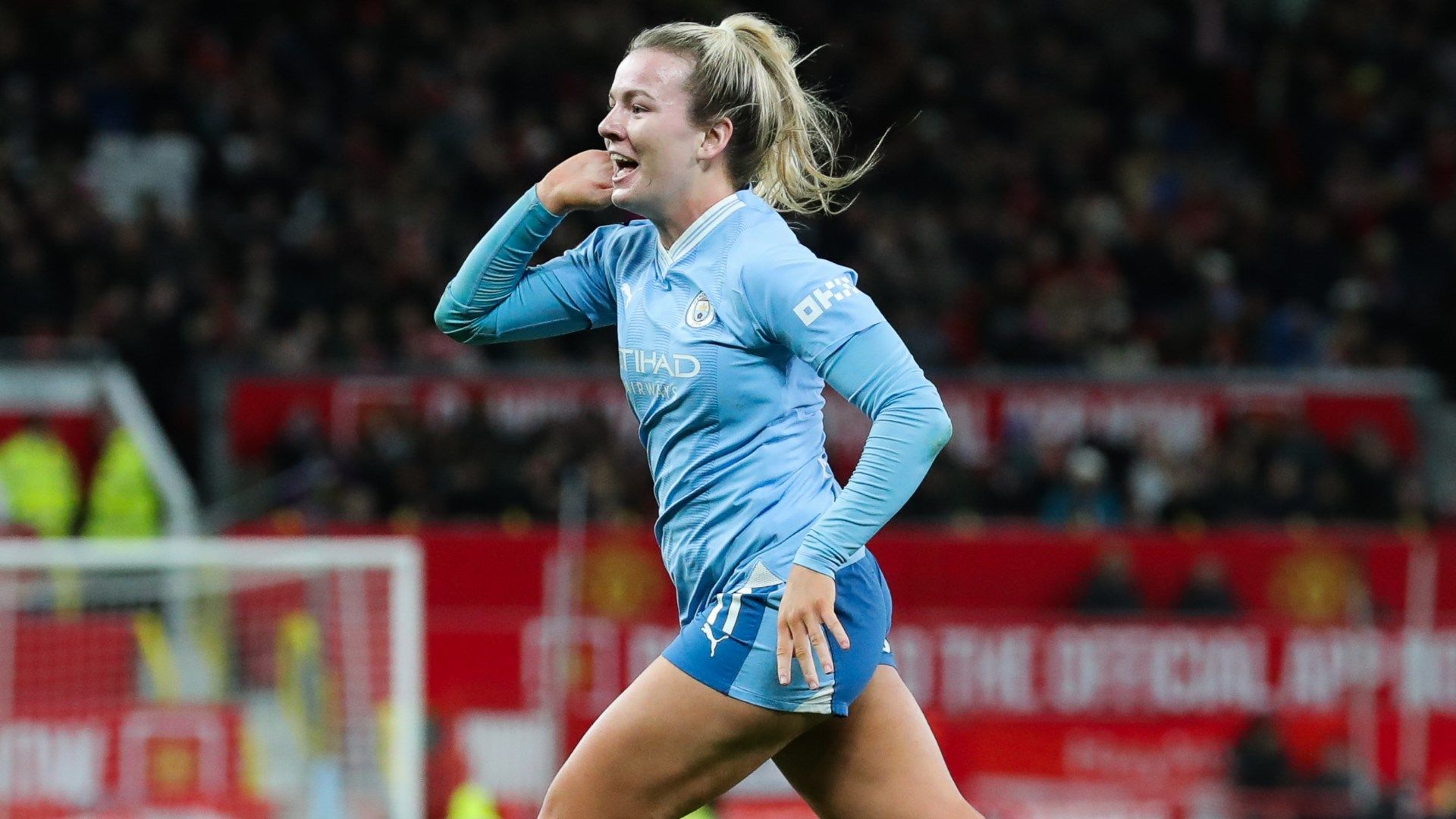 Lauren Hemp Manchester City 2023-24