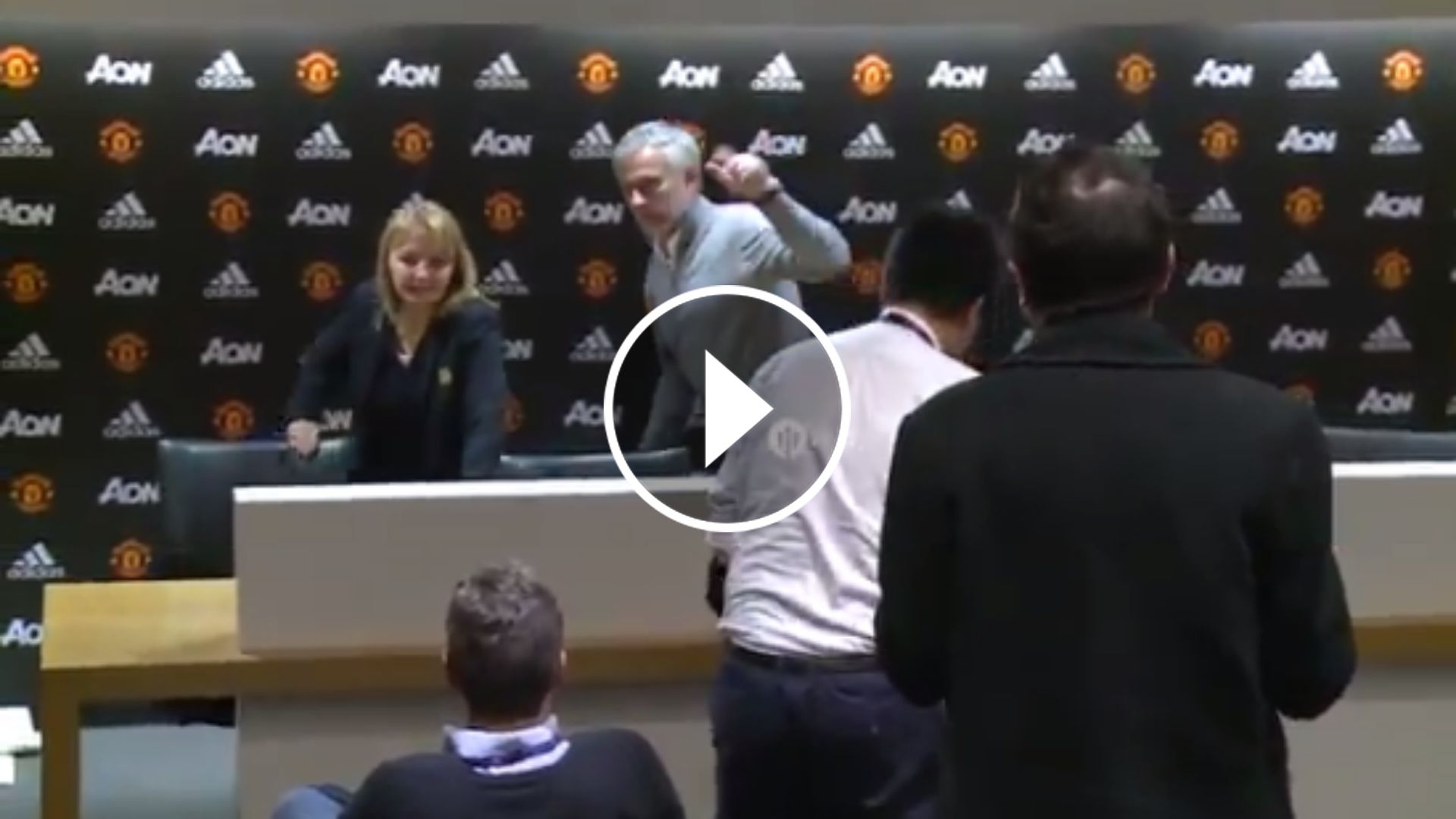 Mourinho conferencia