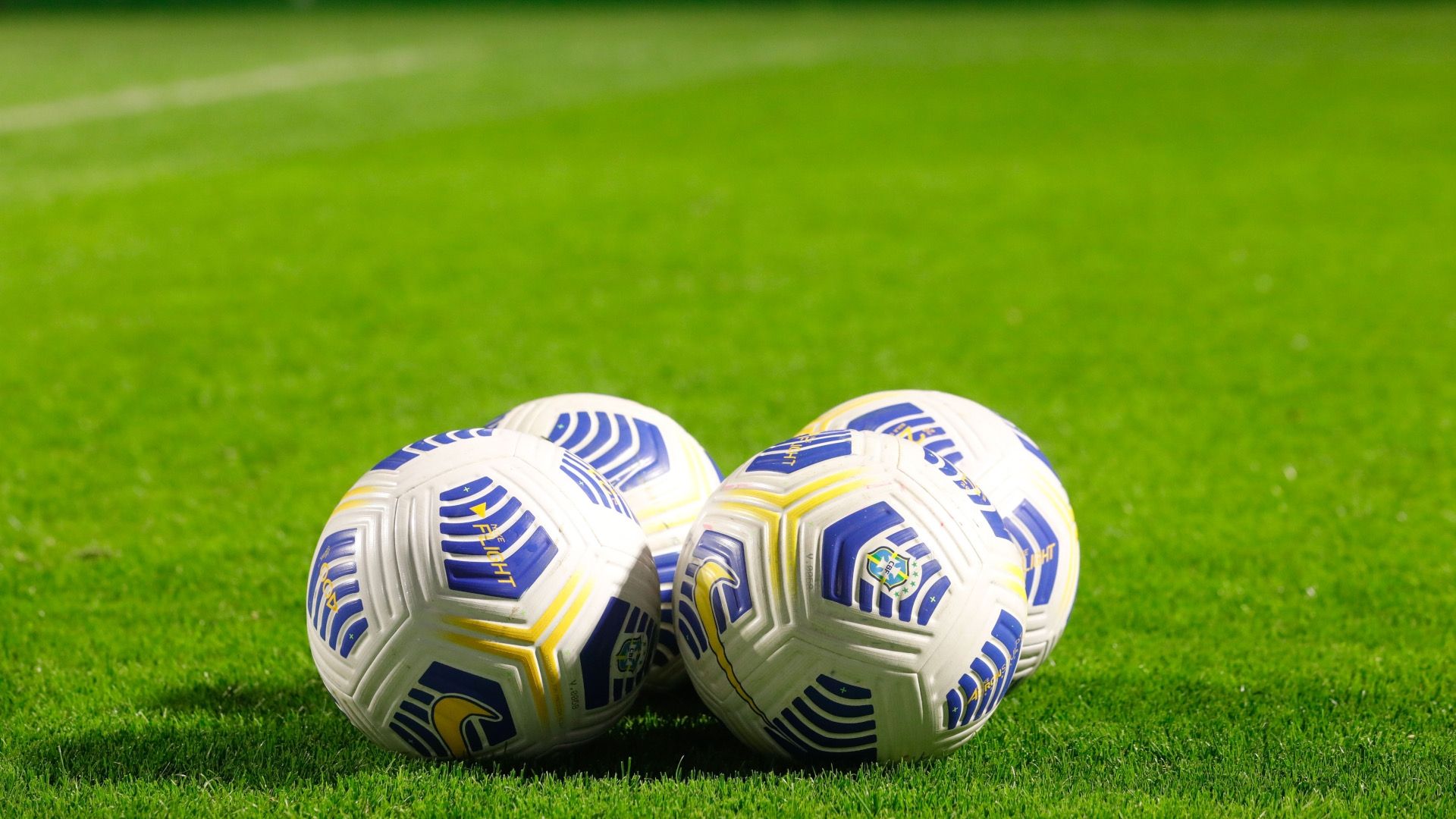 Bola de futebol oficial do Brasileirão 2021