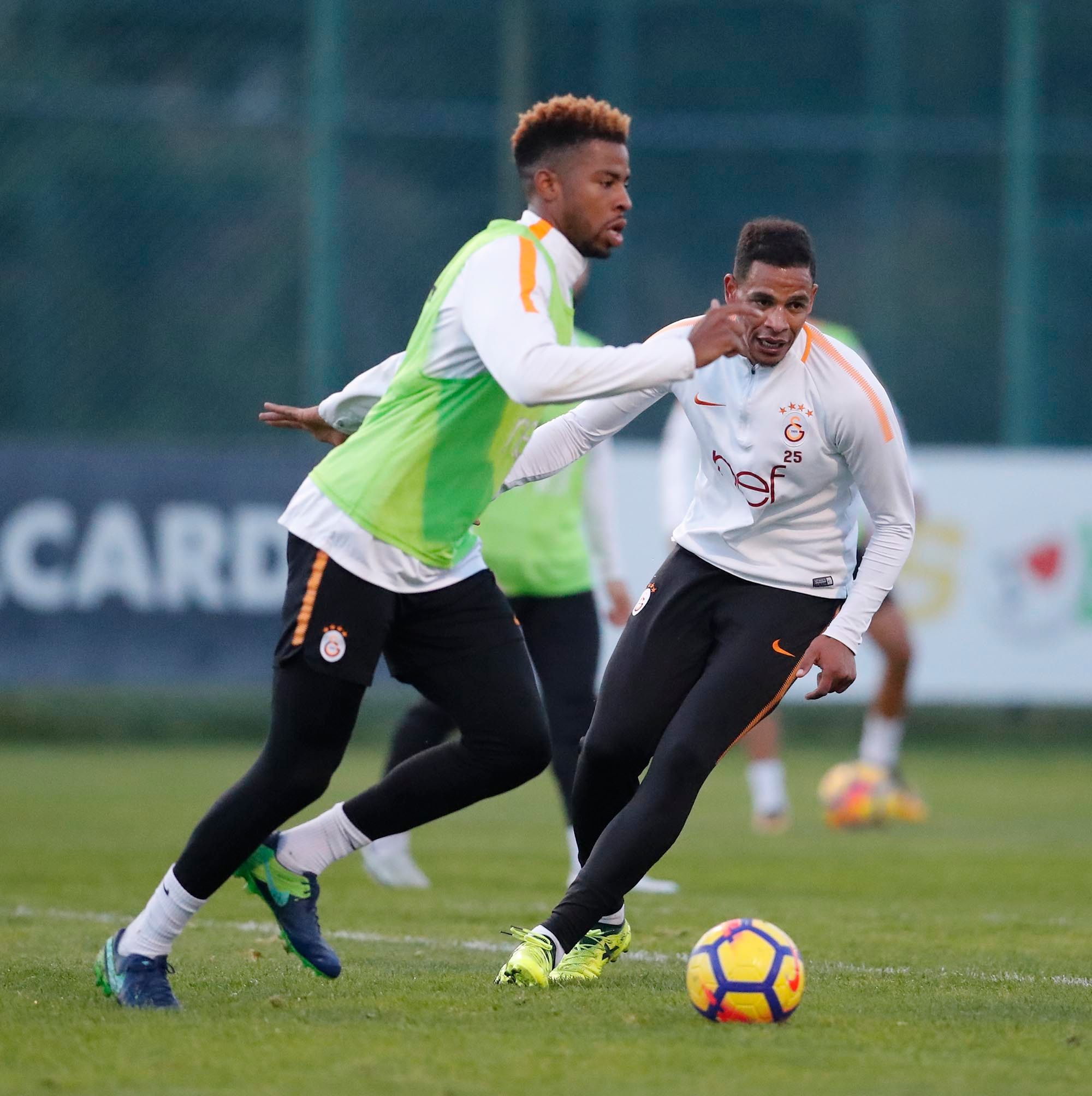 Ryan Donk Fernando Reges Galatasaray