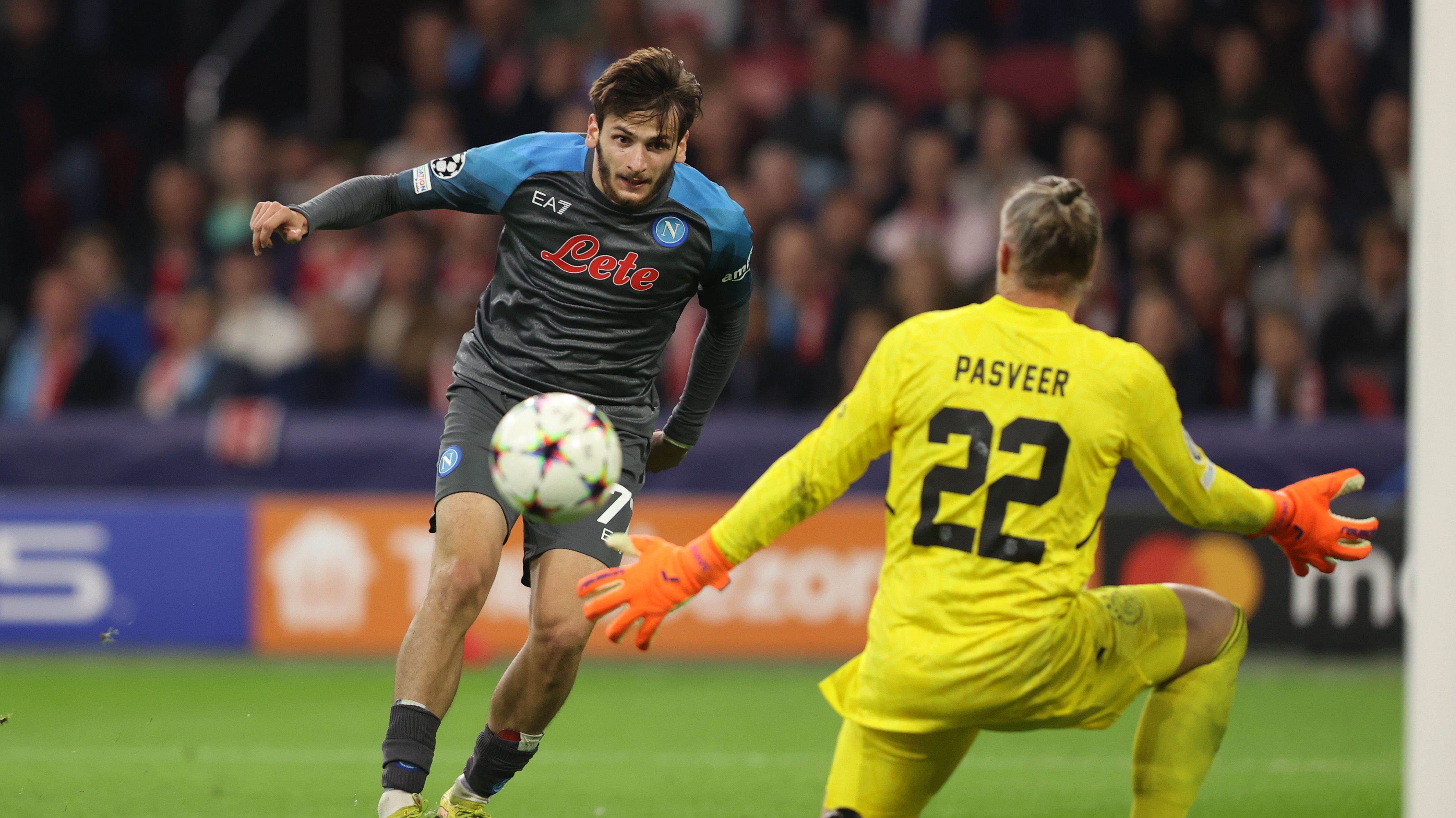 Khvicha Kvaratskhelia Napoli 2022-23