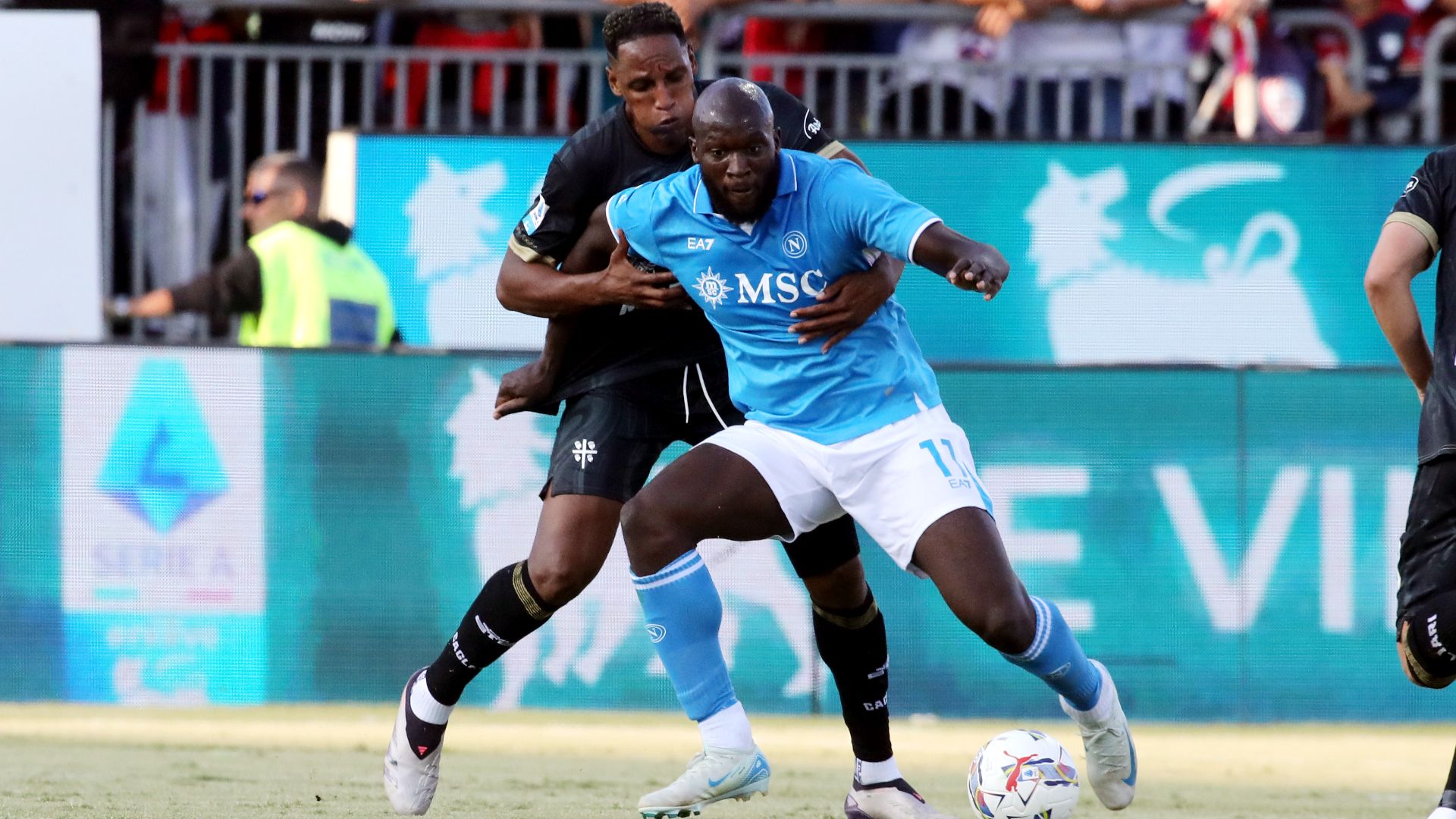 Lukaku Mina Cagliari Napoli