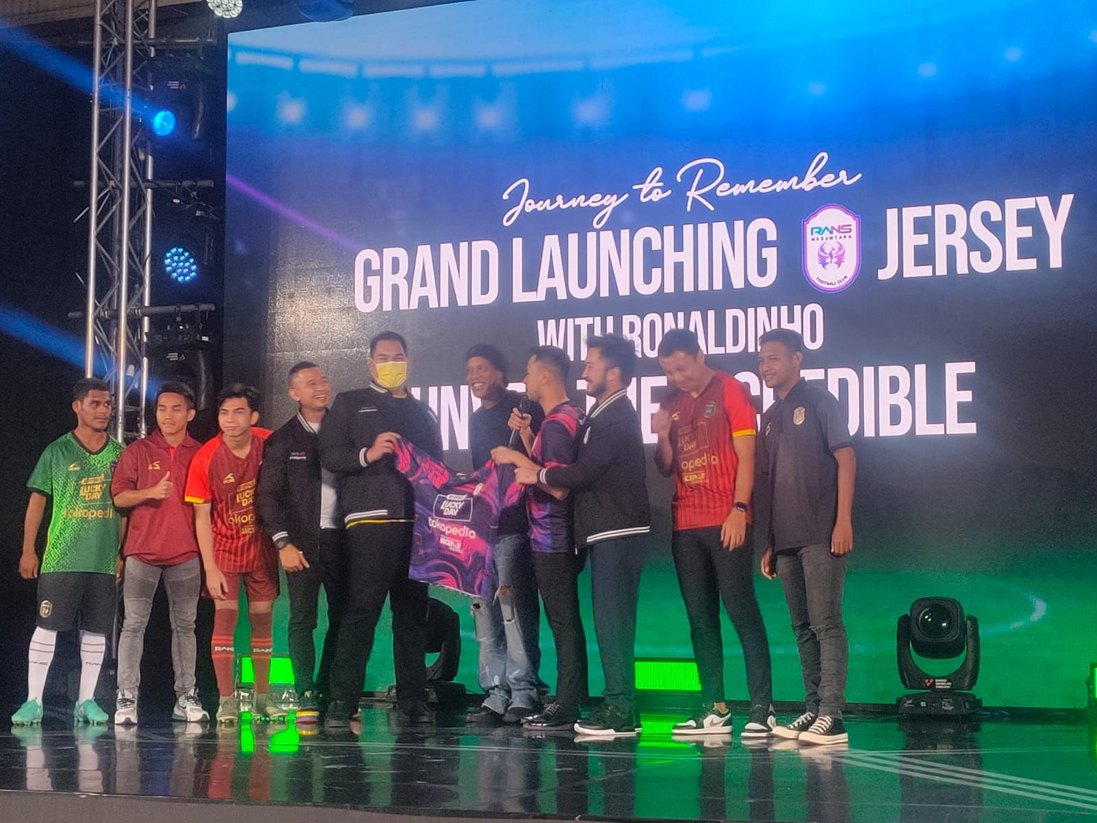 RANS Nusantara - Ronaldinho