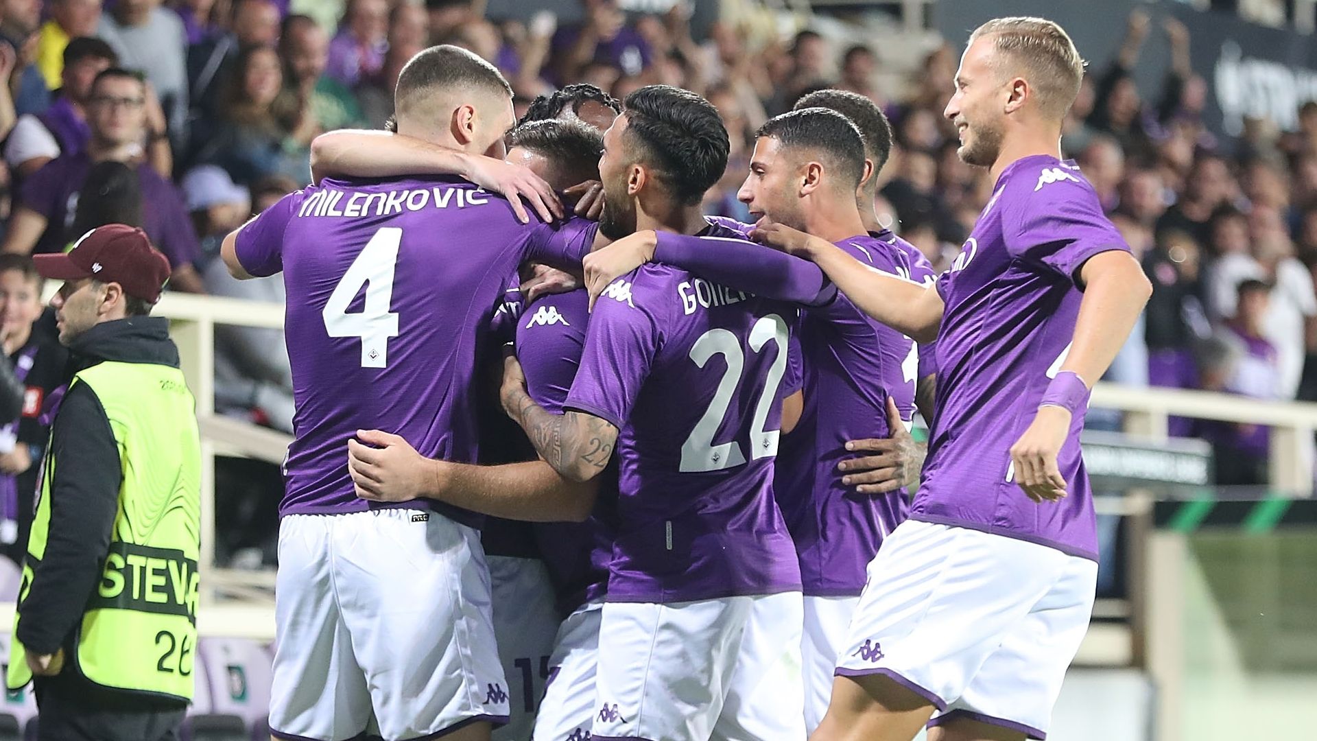 Jovic celebrating Hearts Fiorentina Conference League