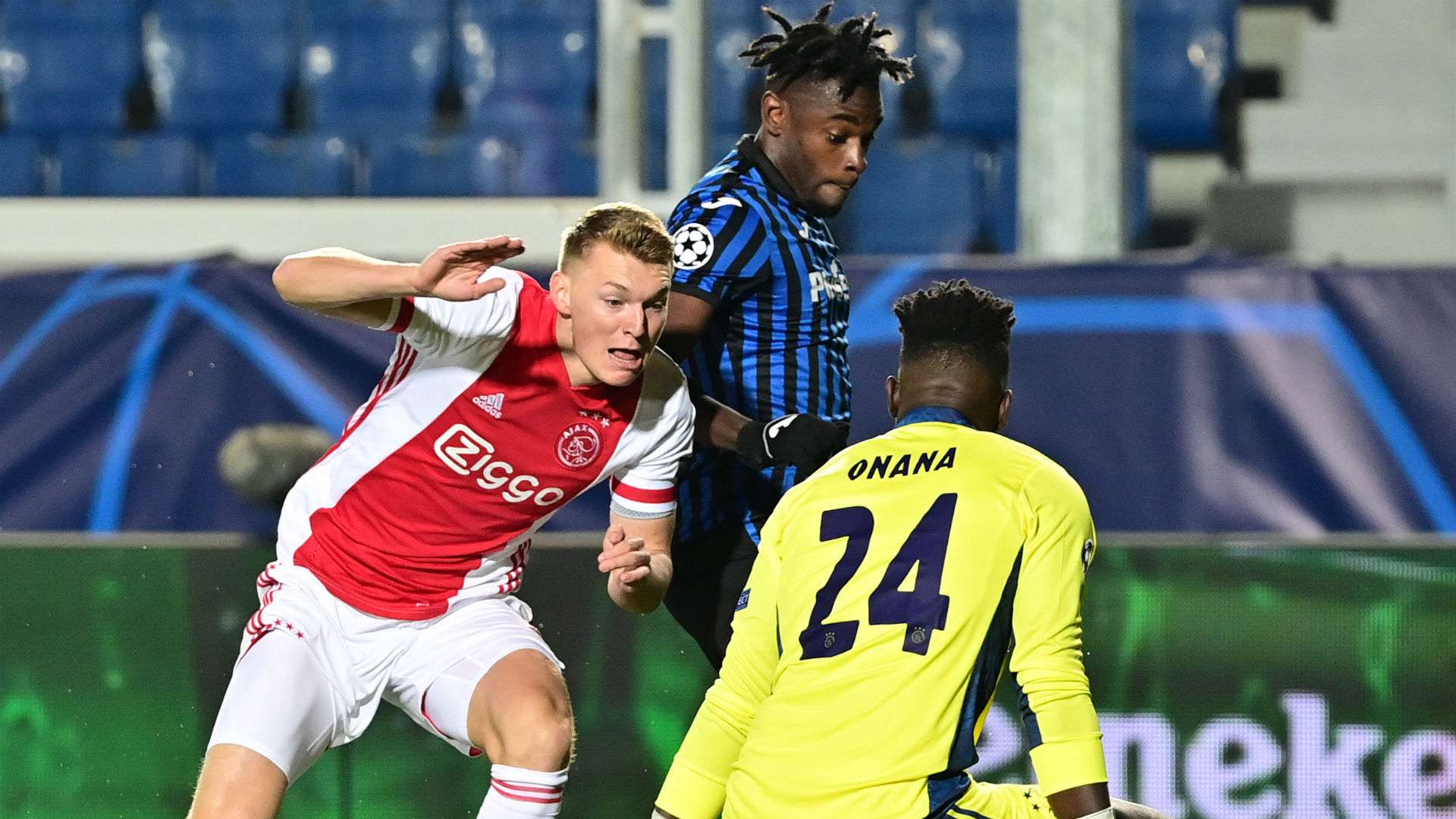 Duvan Zapata Atalanta Ajax Champions League