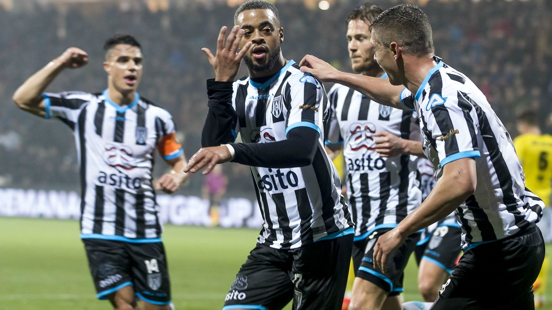 Brandley Kuwas, Heracles Almelo - VVV-Venlo, Eredivisie 10282017