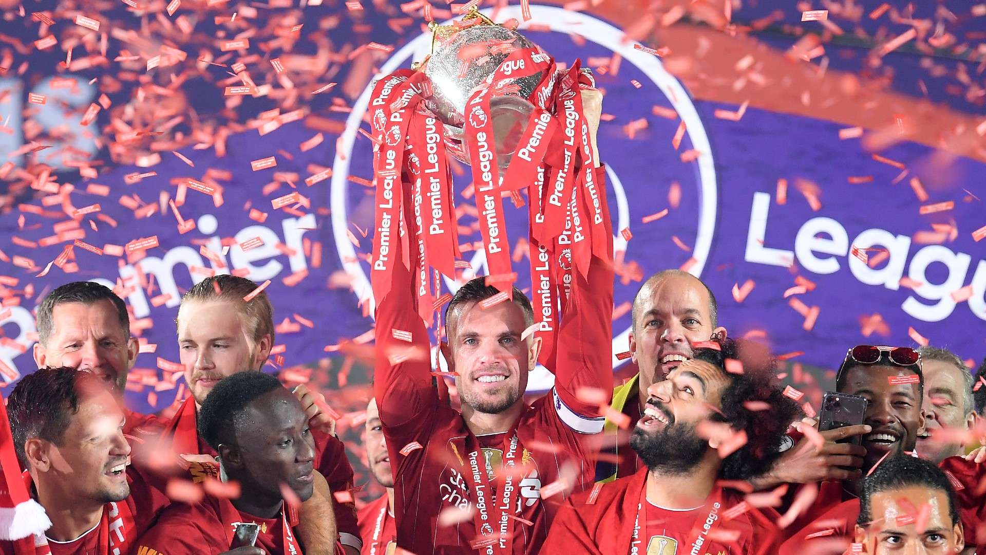 Jordan Henderson Premier League trophy 2020