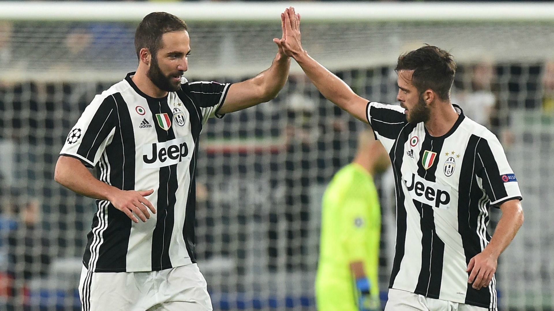 Gonzalo Higuain Juventus Lyon