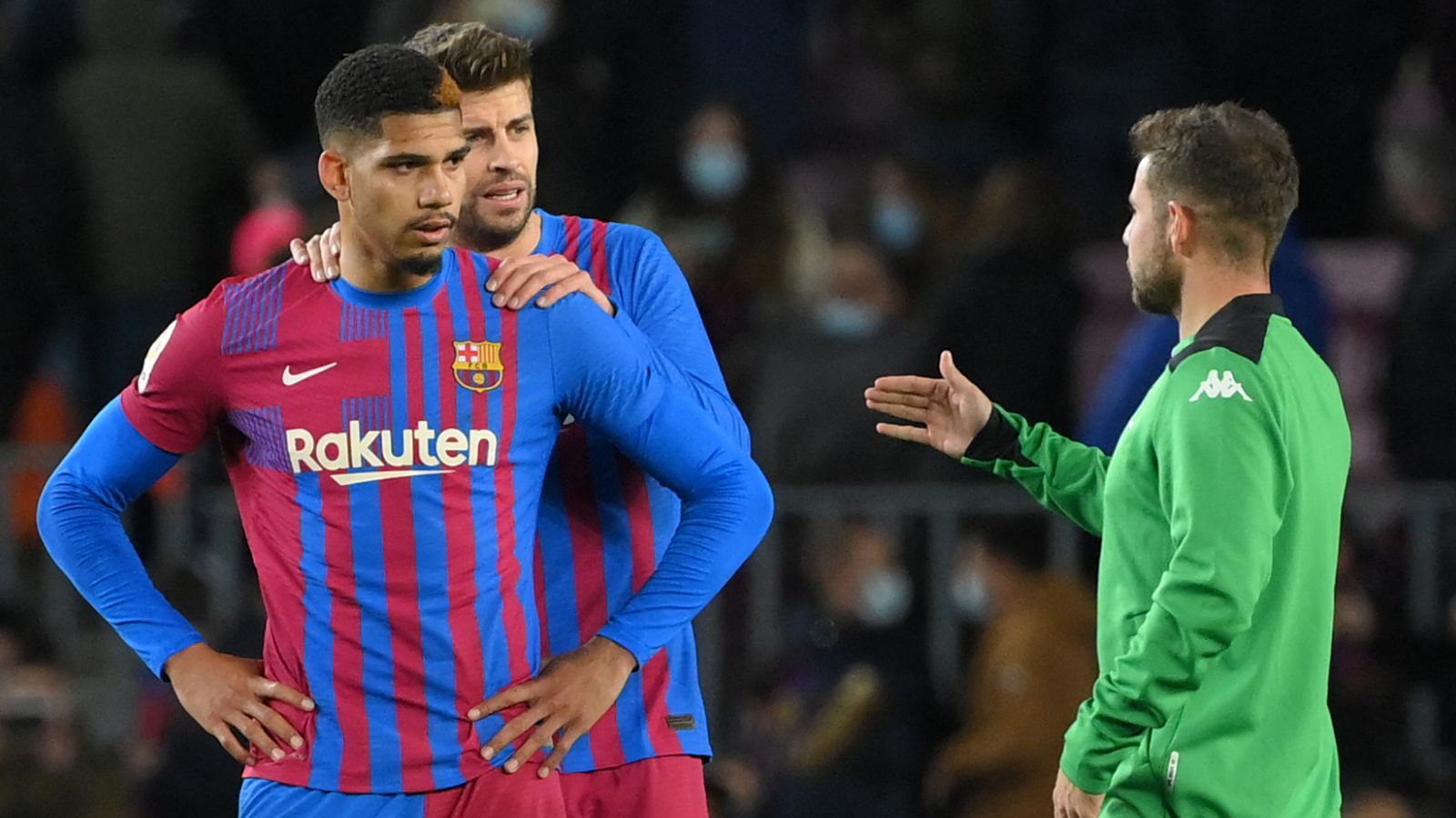 Pique Barcelona Betis LaLiga