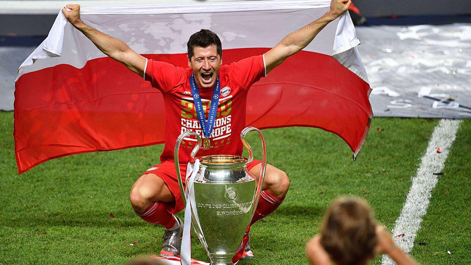 Robert Lewandowski FC Bayern München 2020 Champions League Finale Pokal