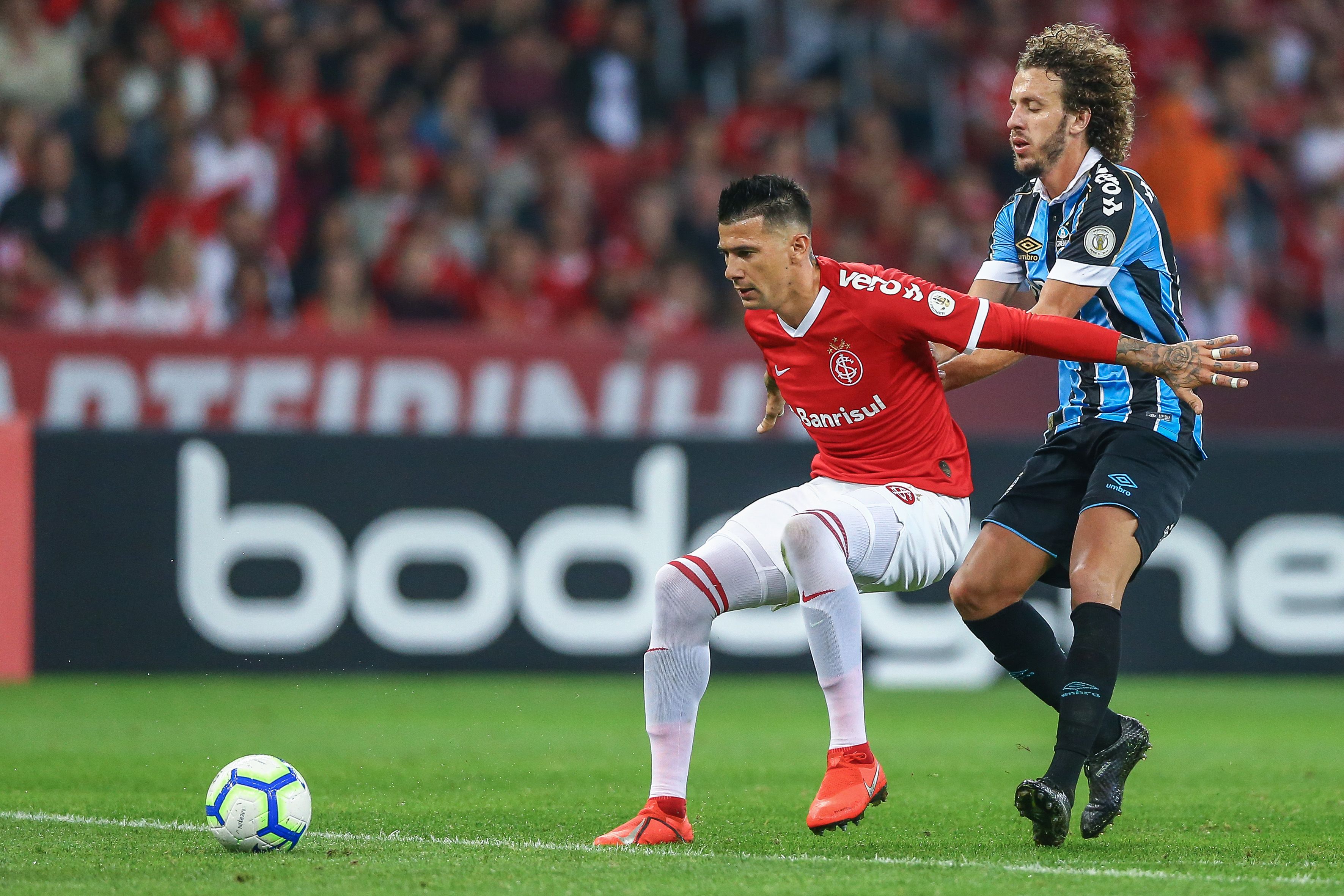 Cuesta Galhardo Grêmio Internacional