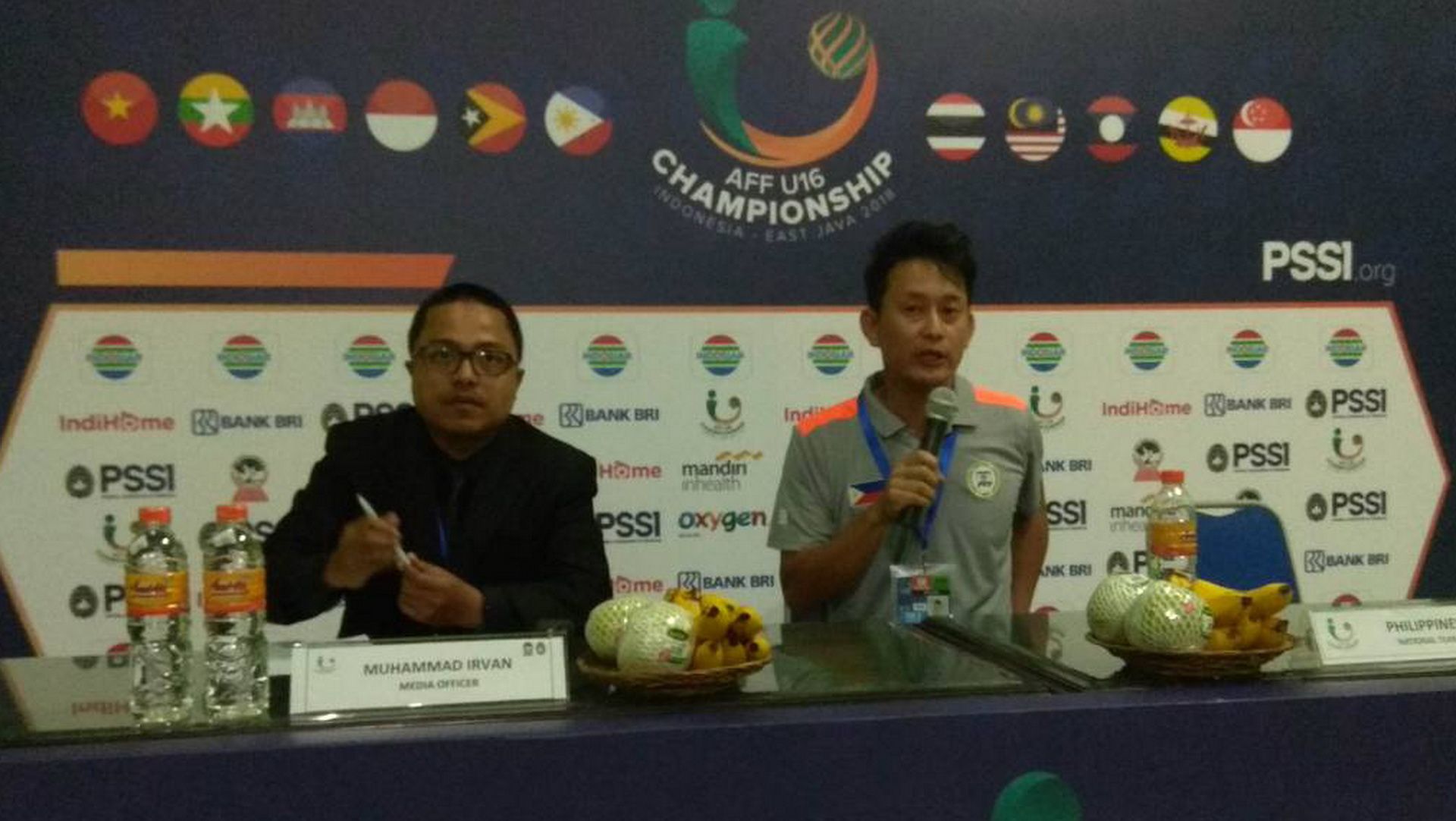 Filipina - Reiji Hirata