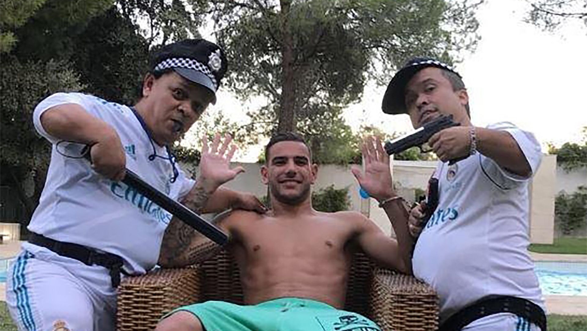 Theo Hernandez dwarves