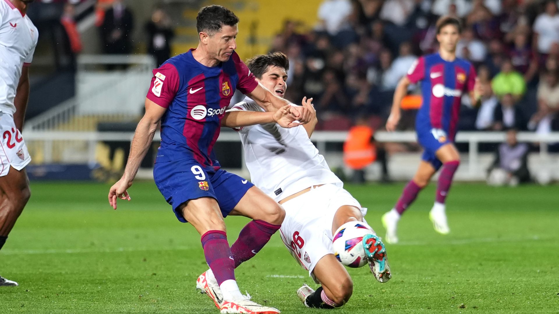 Robert Lewandowski Barcelona 2023-24