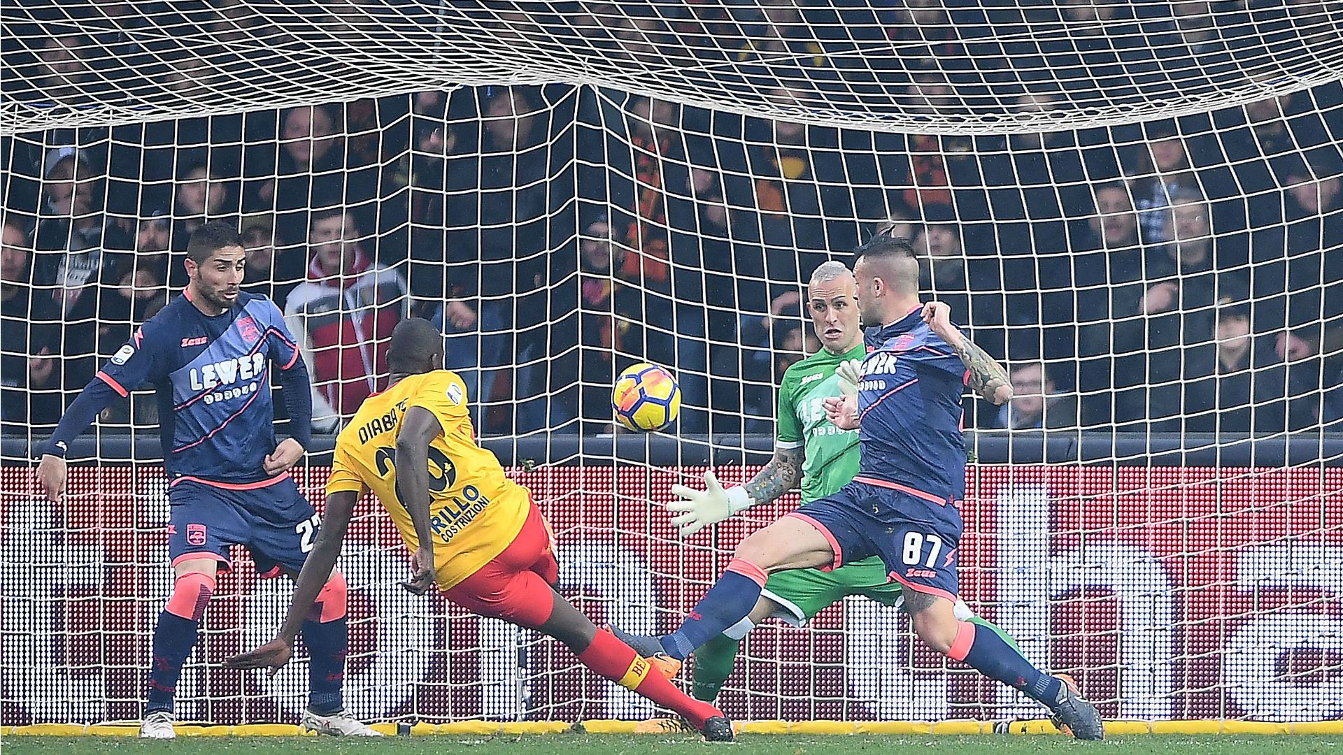 Cheick Diabate Benevento Crotone Serie A