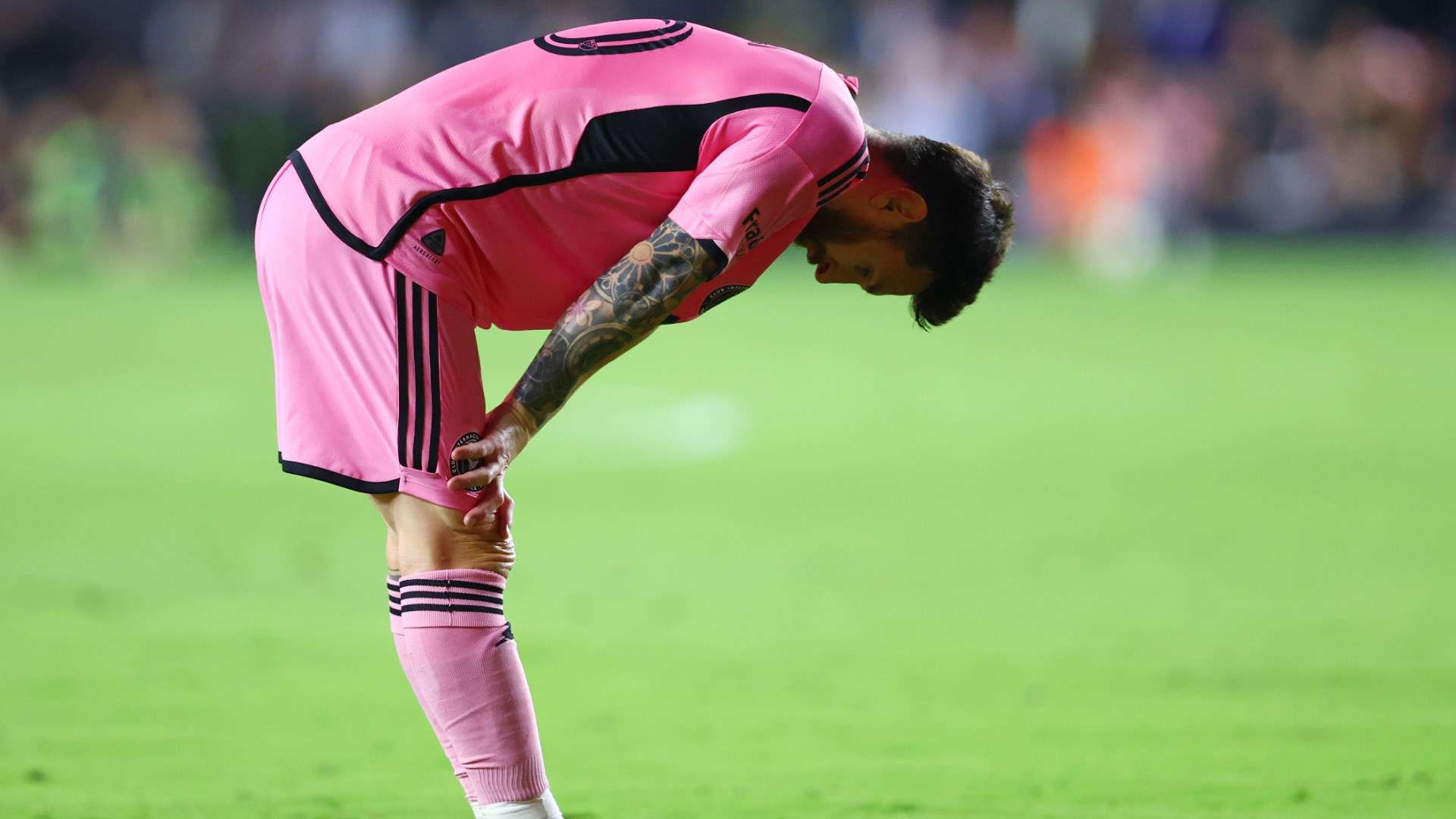 Messi chia tay Inter Miami vì 'vỡ mộng' vô địch MLS Cup, sẵn sàng tái hợp Ronaldo tại Saudi League?