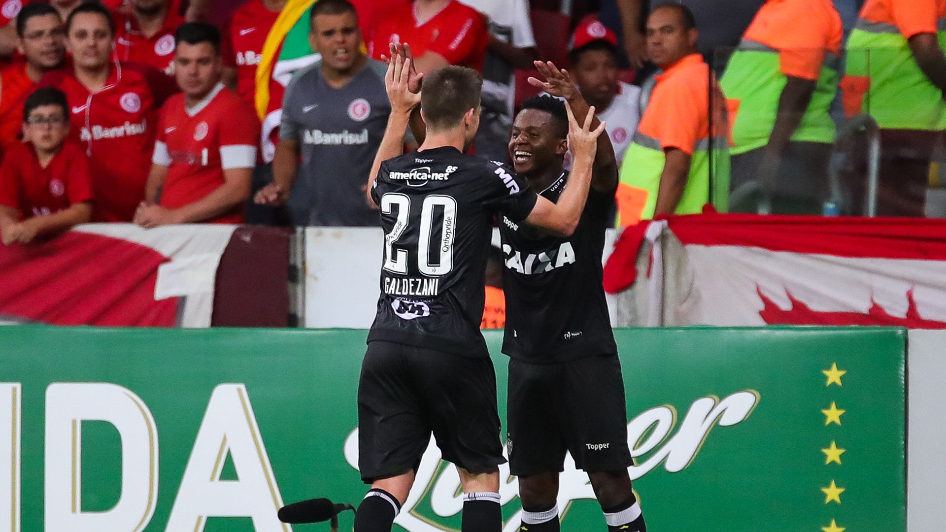 Juan Cazares Galdezani Internacional Atlético-MG Brasileirão Série A 21112018