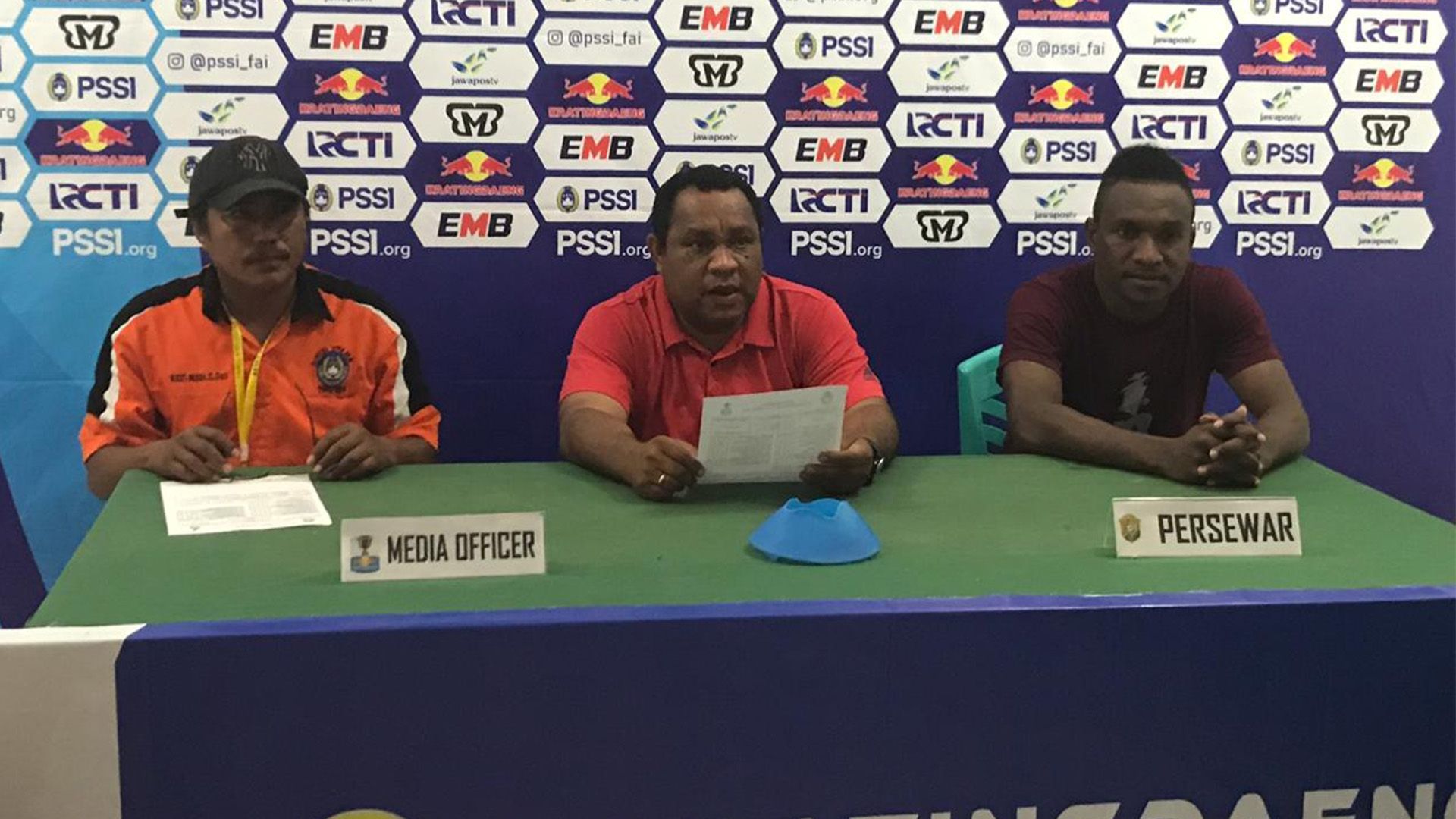 Carolino Ivakdalam & Anthon Kipin - Persewar Waropen