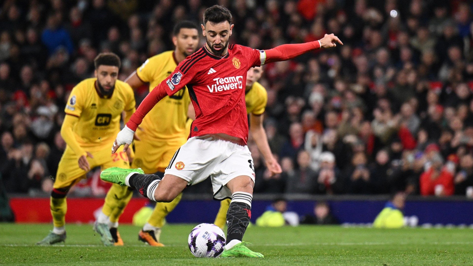 Man Utd player ratings vs Sheffield Utd: Erik ten Hag owes Bruno Fernandes  big time! Skipper saves Red Devils boss from more Old Trafford  embarrassment | Goal.com