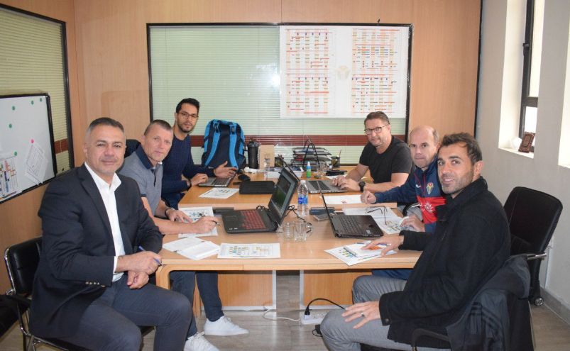 الجهاز الفني لمنتخب الأردن