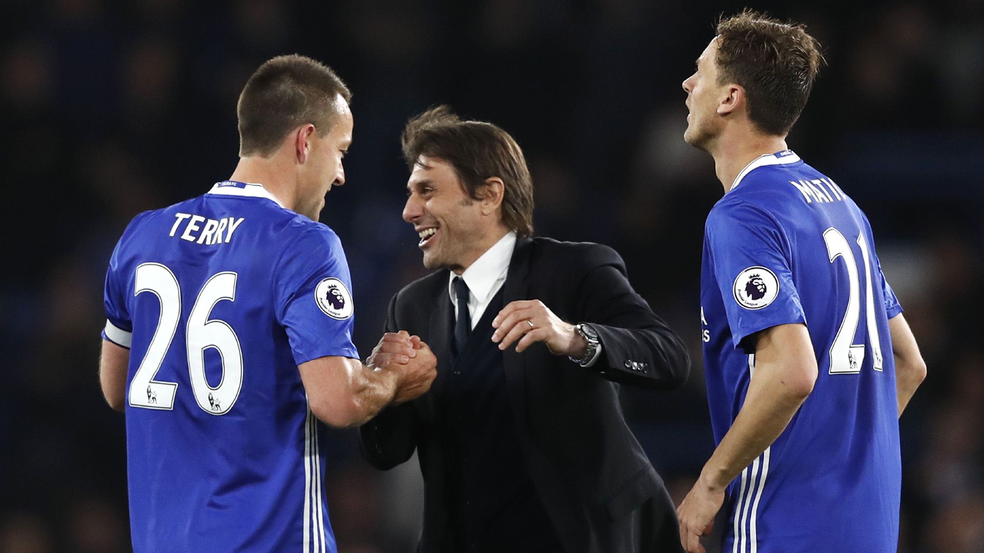 Antonio Conte John Terry Nemanja Matic Chelsea Middlesbrough Premier League 08052017