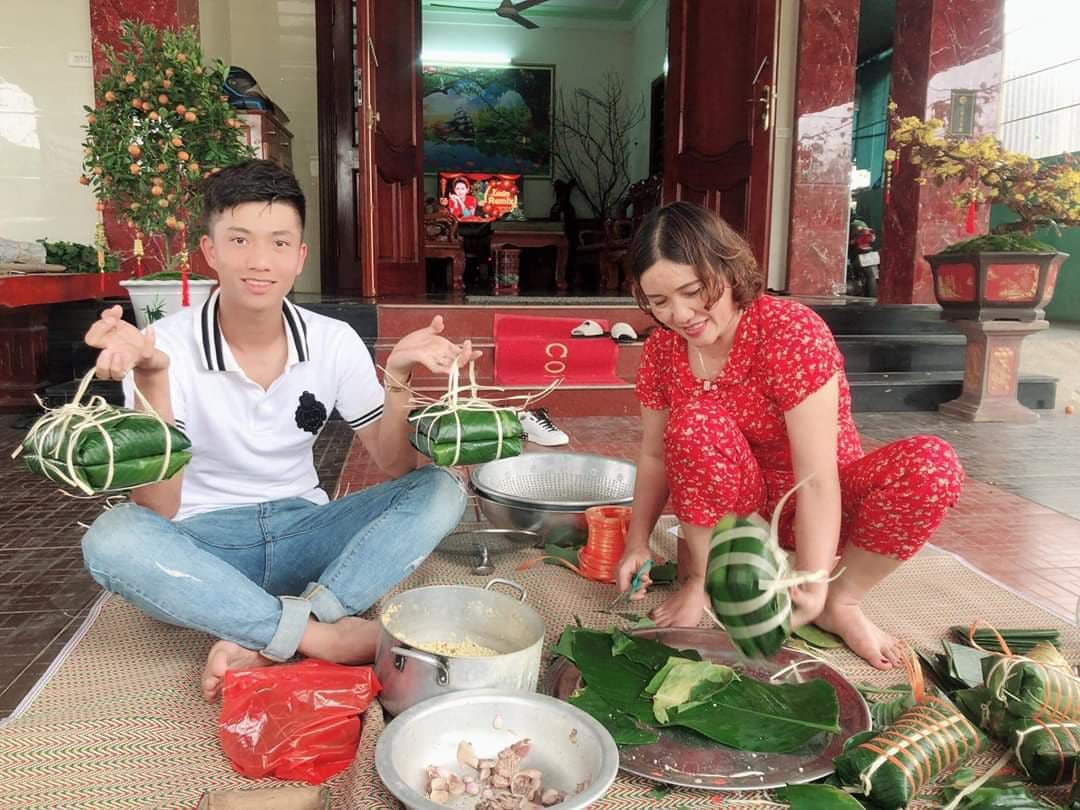 Vietnamese football players preparing for Tet Holiday 2020