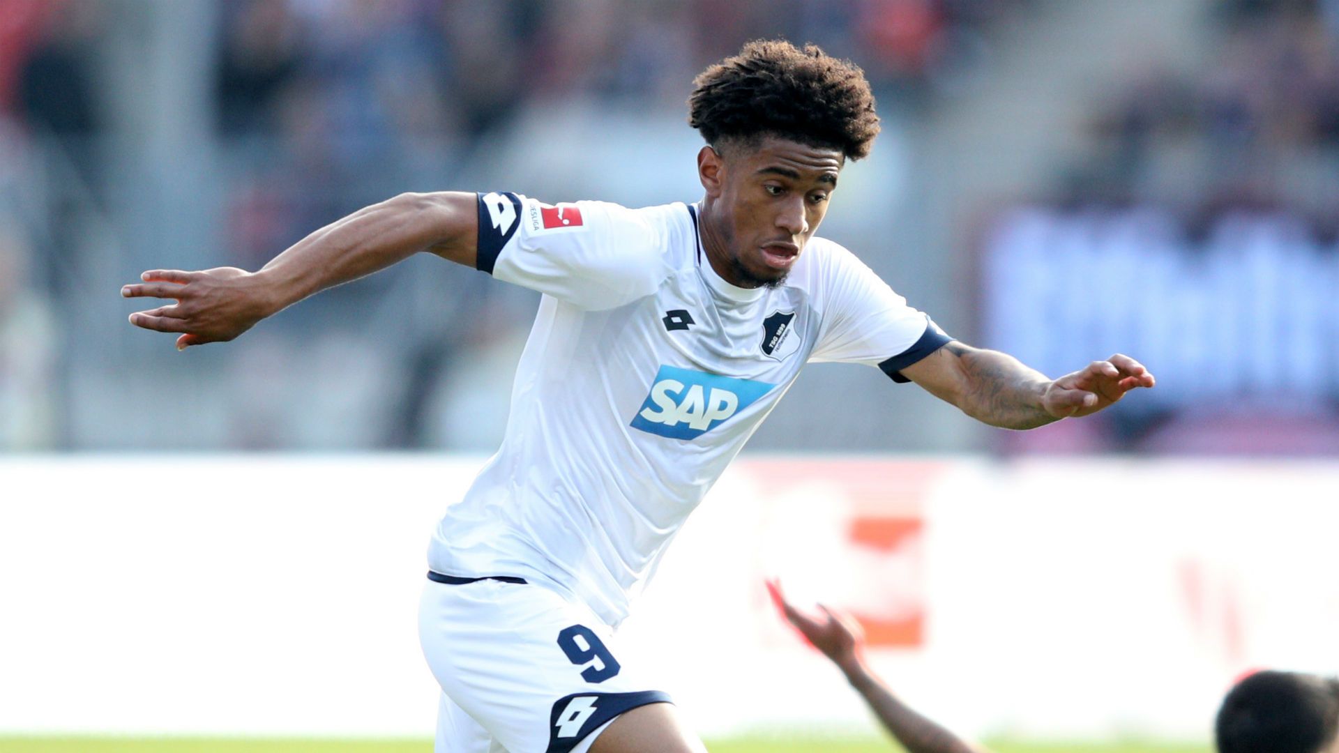Reiss Nelson - cropped