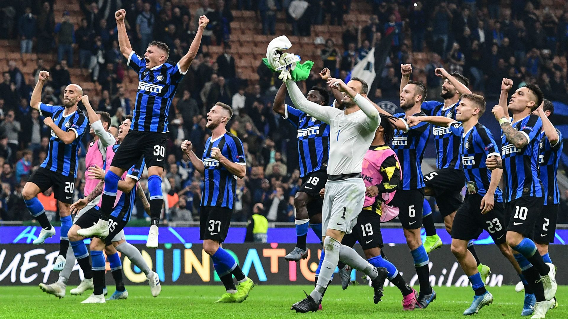 Inter celebrating Borussia Dortmund Champions League