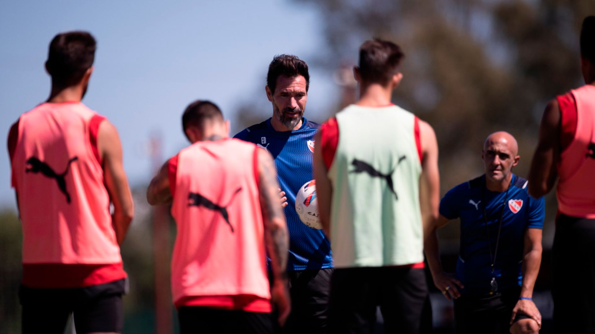 eduardo dominguez independiente entrenamiento 2021