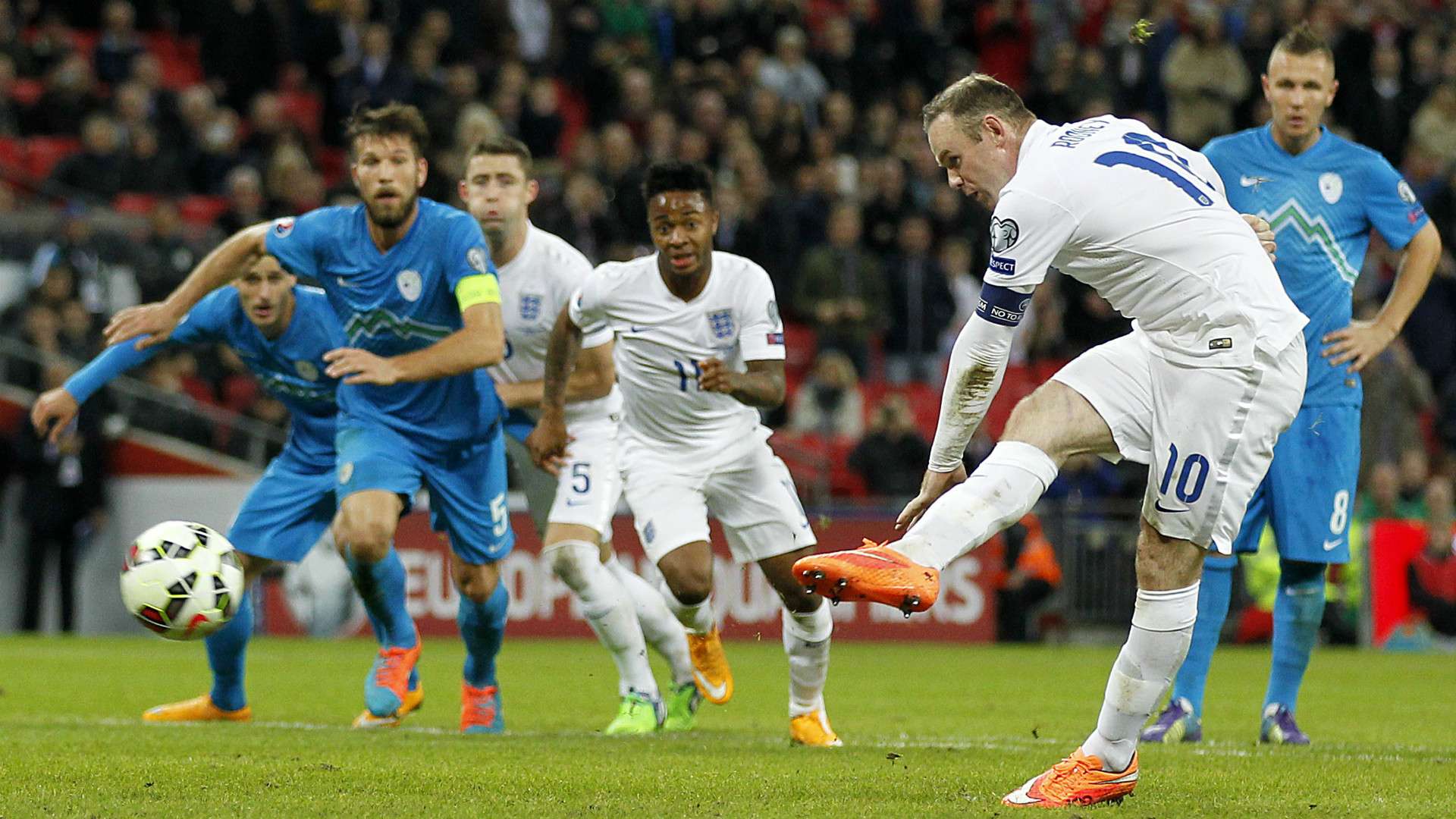 Wayne Rooney England Slovenia 15112014