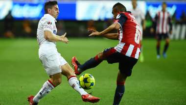 Gabriel Hauche Toluca Edwin Hernandez Chivas