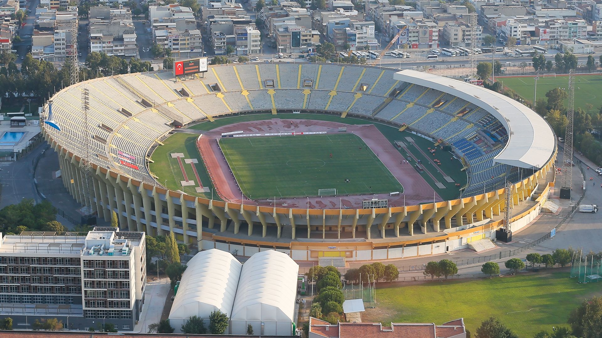İzmir Atatürk Stadyumu