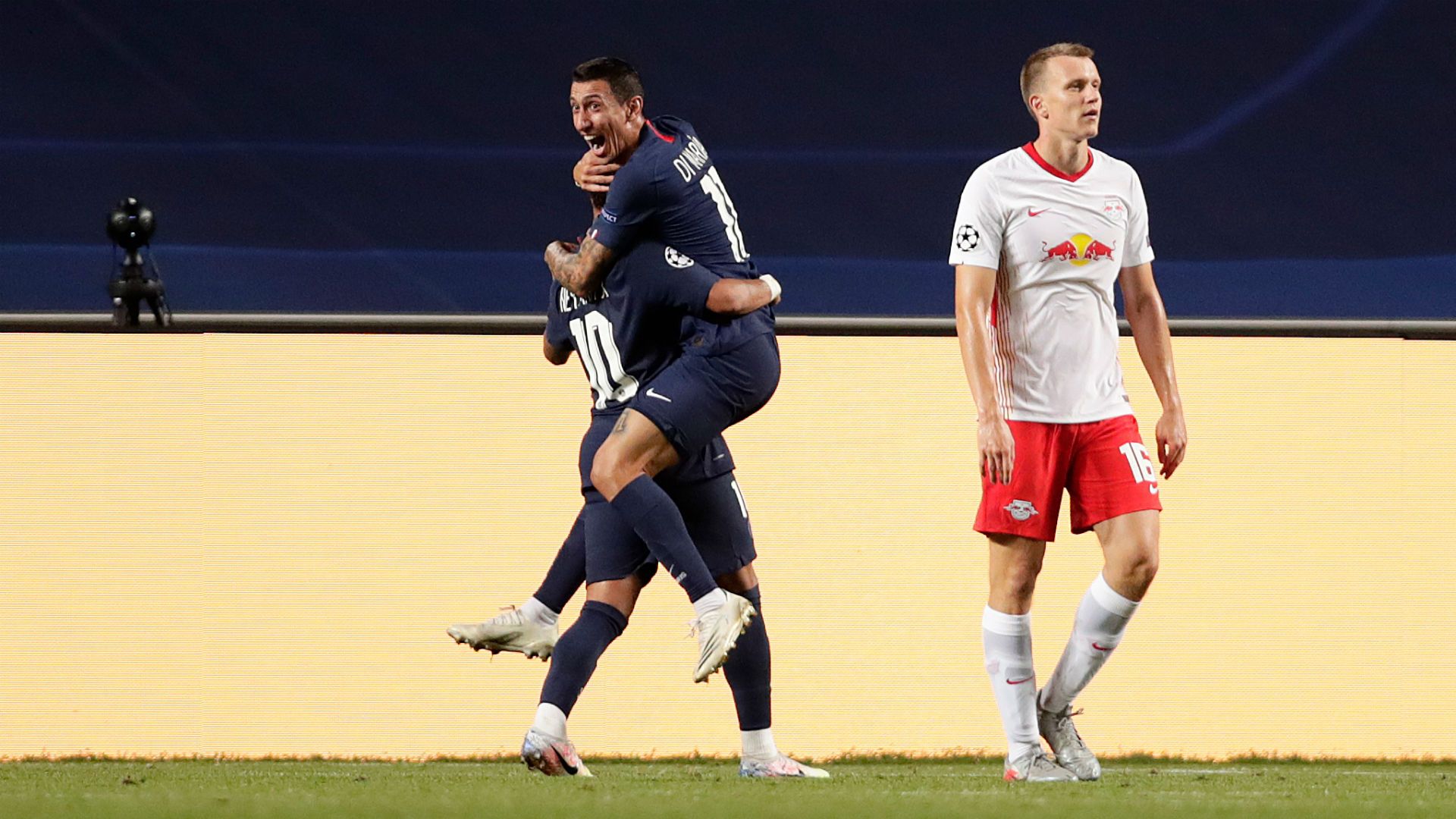 Di Maria celebrating Leipzig PSG