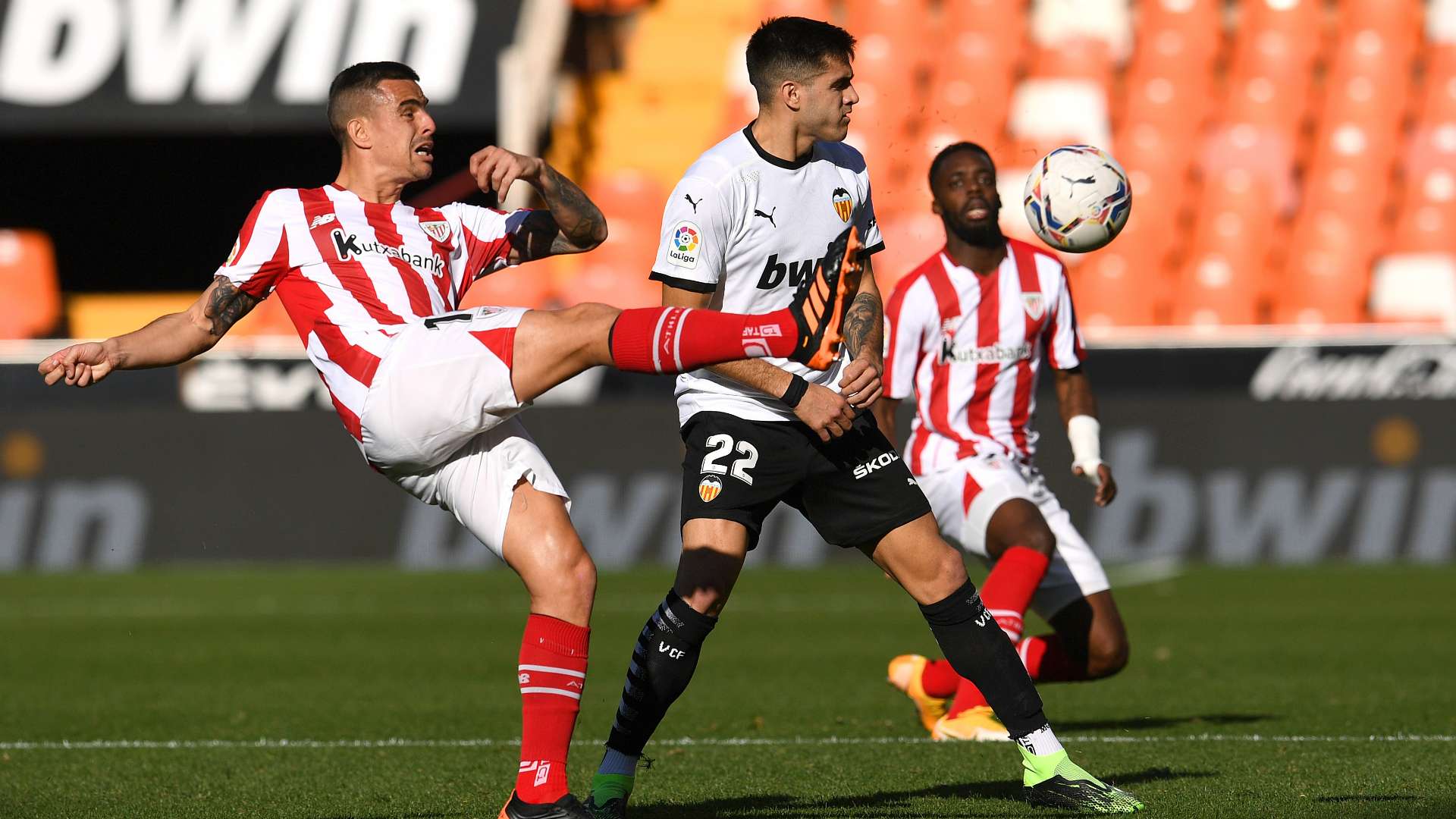 Maxi Gómez Dani García Valencia Athletic LaLiga