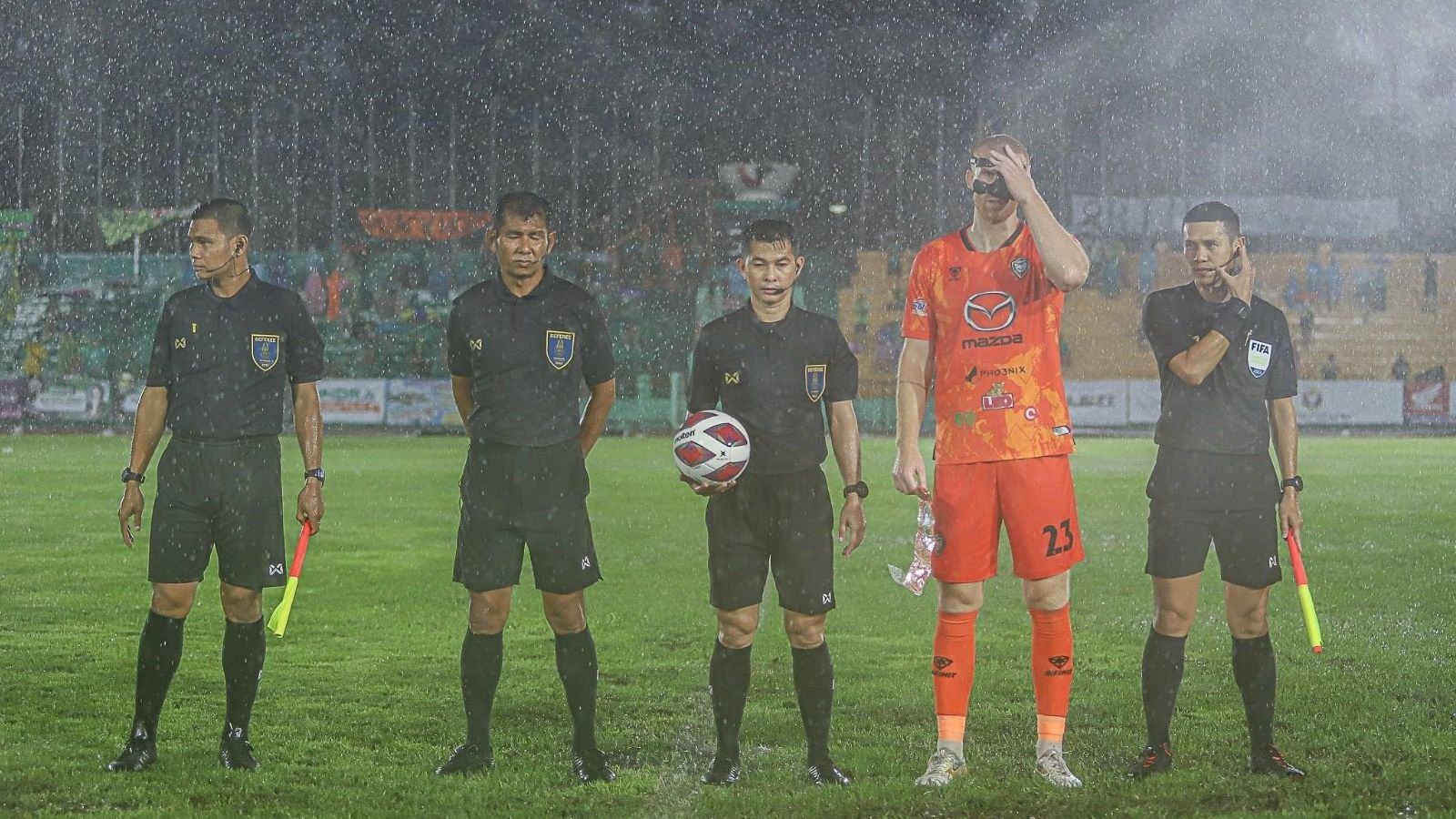 ชาร์ลี คลัฟ นครราชสีมา มาสด้า เอฟซี