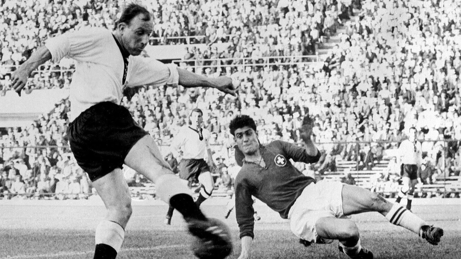 Uwe Seeler Germany Switzerland 03061962