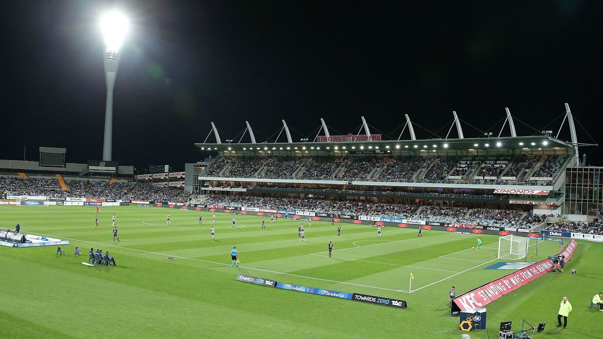 Melbourne Victory v Newcastle Jets A-League 02012017